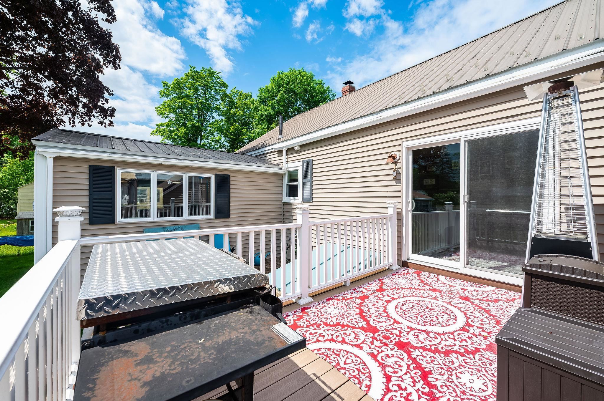 25 Adams Ave, Rochester, NH 03867