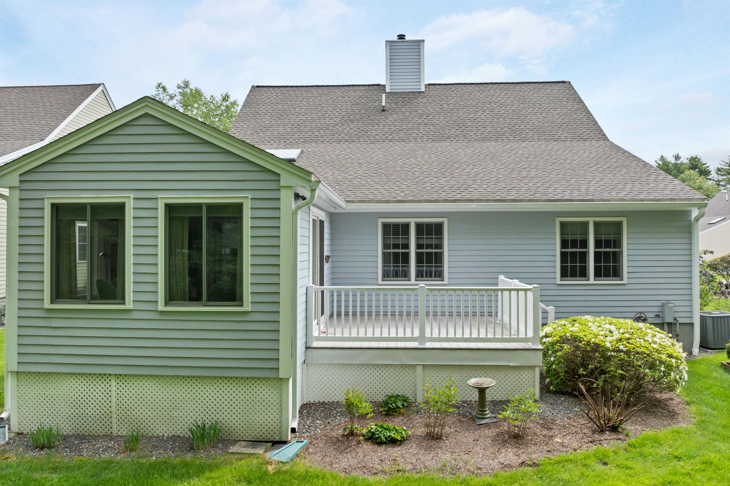 32 Drakes Ldg, Hampton, NH 03842