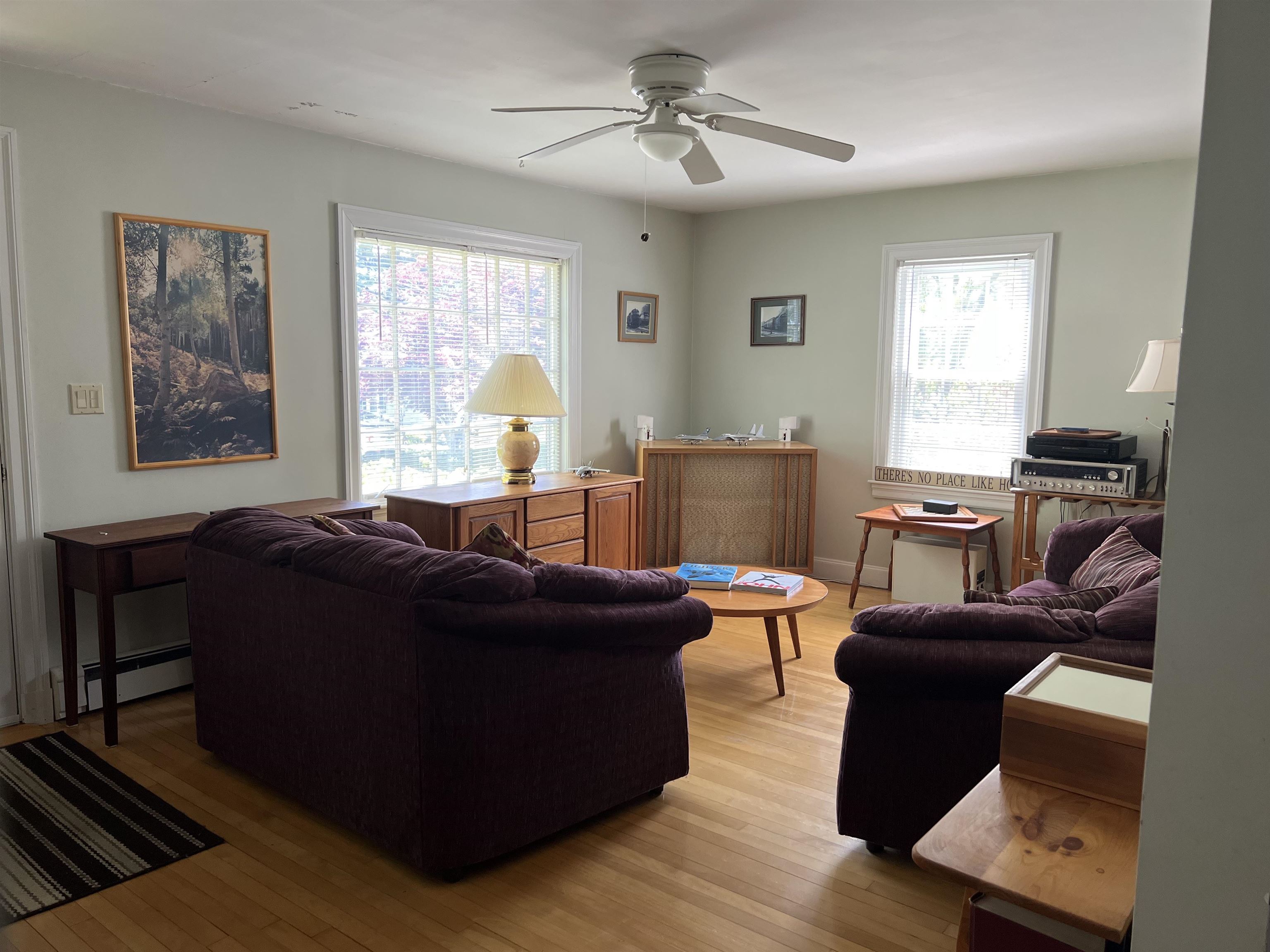 8 Hooker St, Nashua, NH 03064
