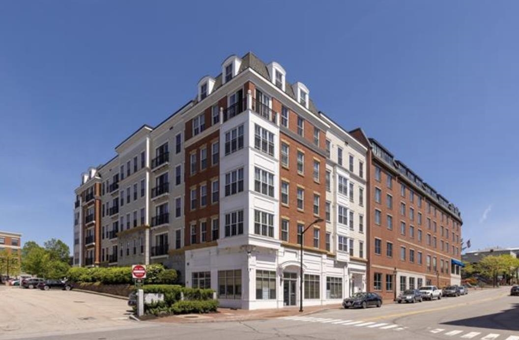 77 Hanover St #11, Portsmouth, NH 03801