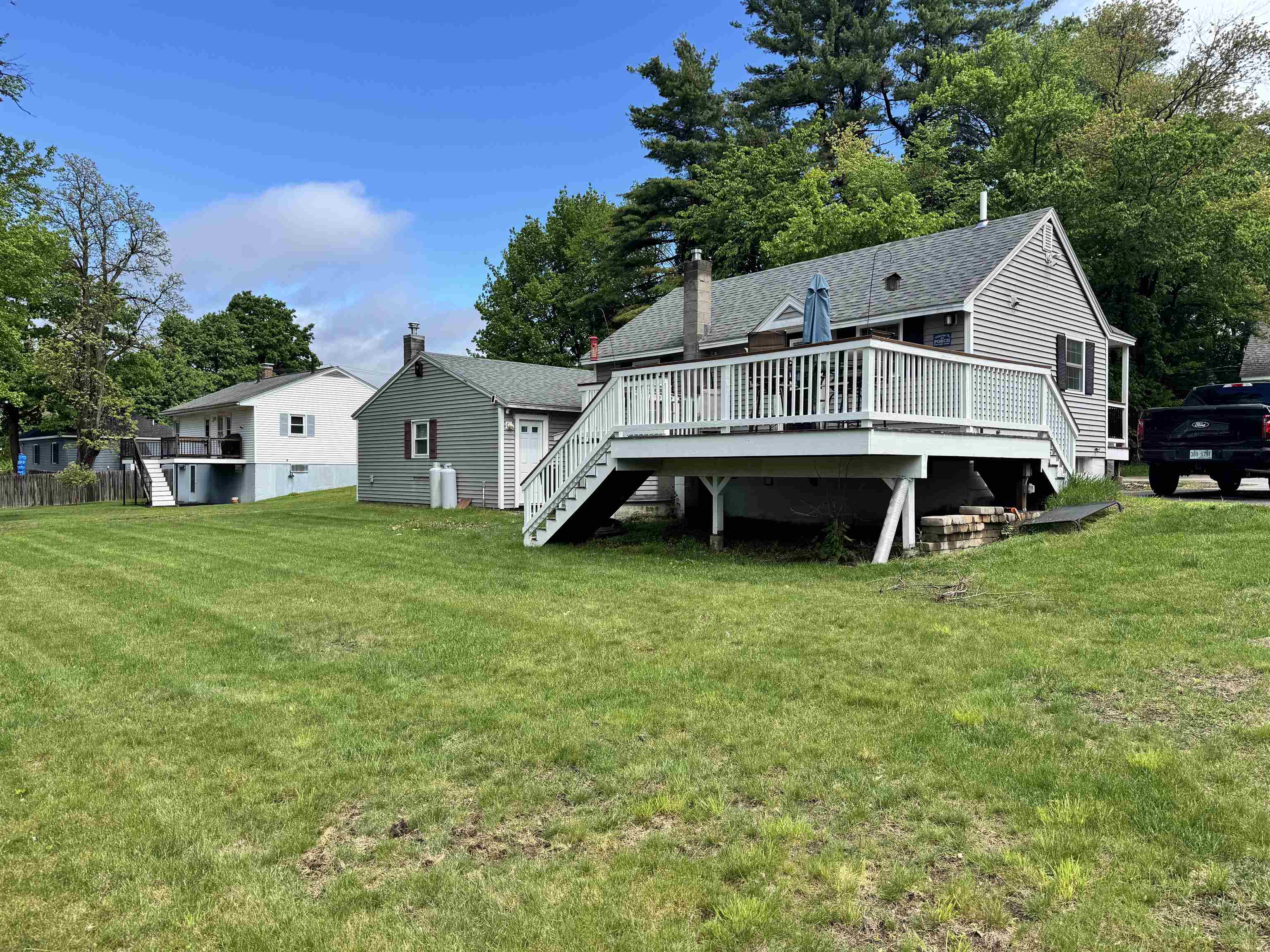 29 Lee Ave, Manchester, NH 03109