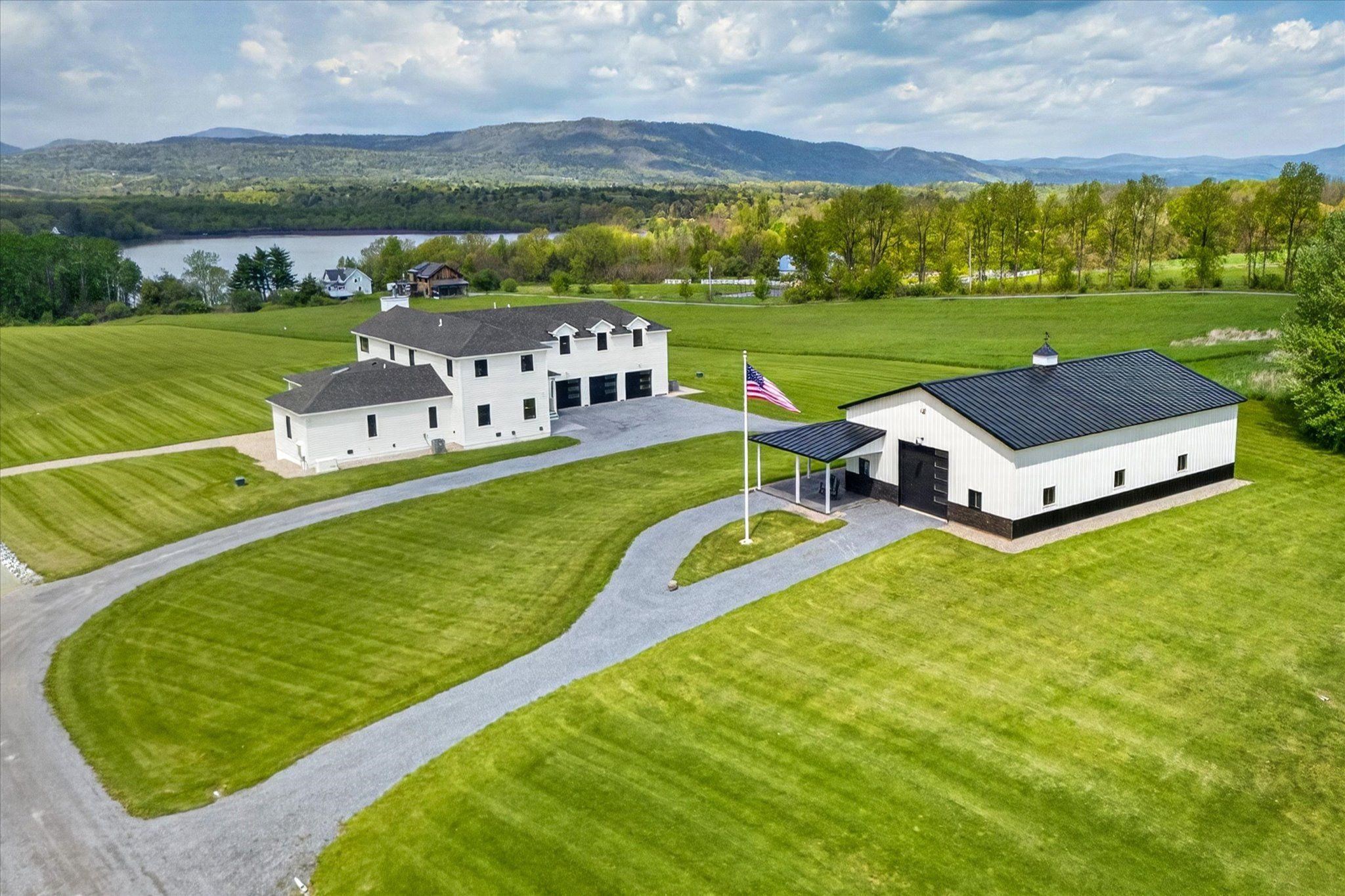 4362 Lake St, Bridport, VT 05734