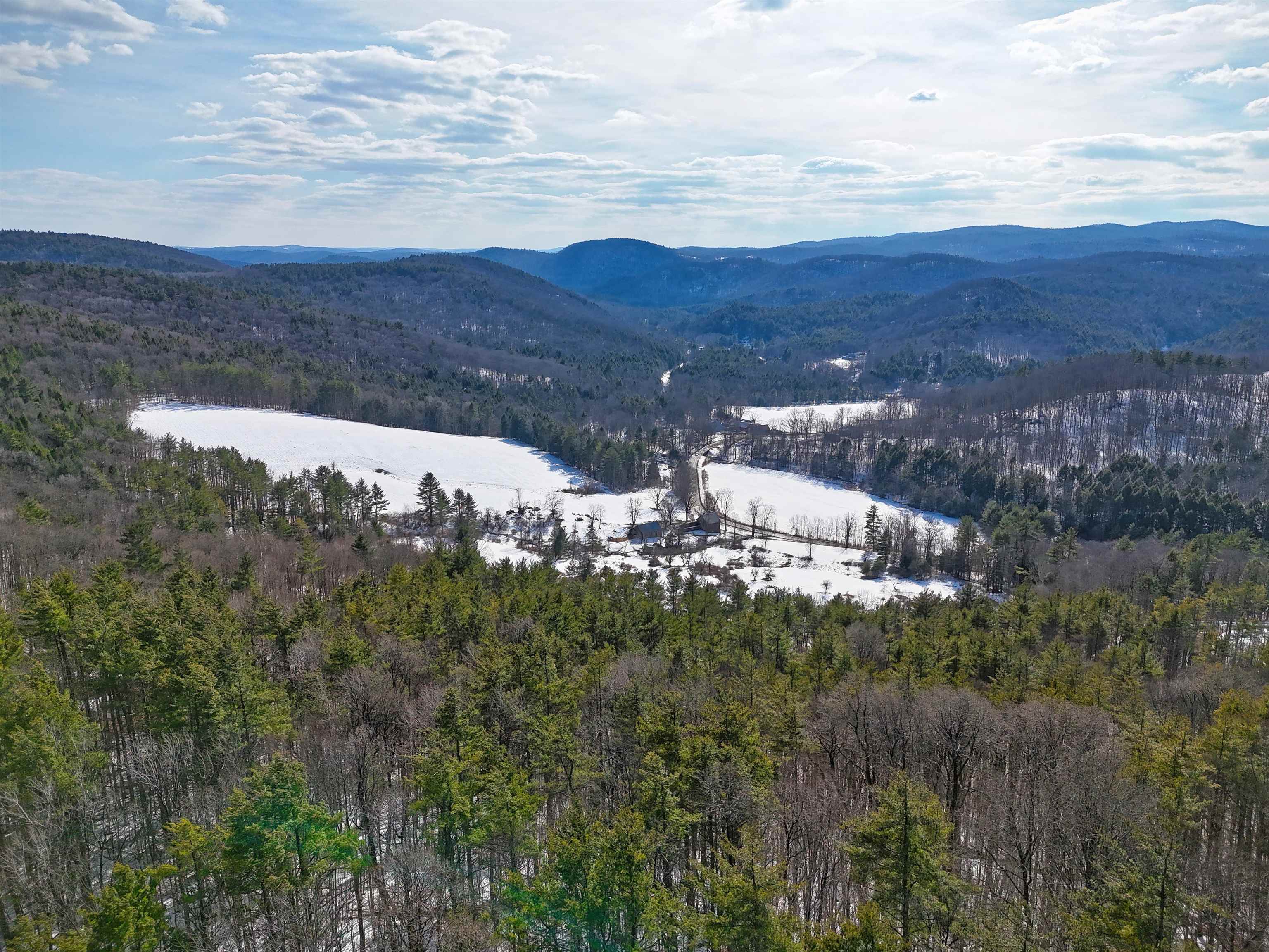 Carpenter Hill Rd, Guilford, VT 05301