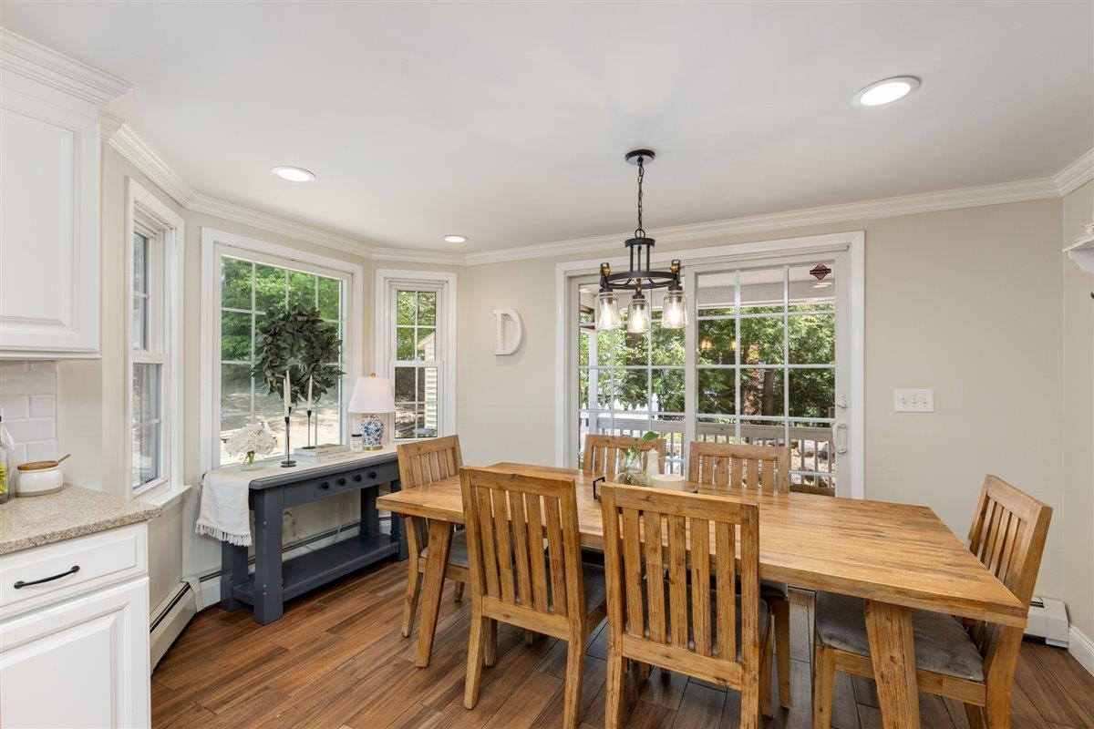 53 Sullivan Rd, Hudson, NH 03051-3963