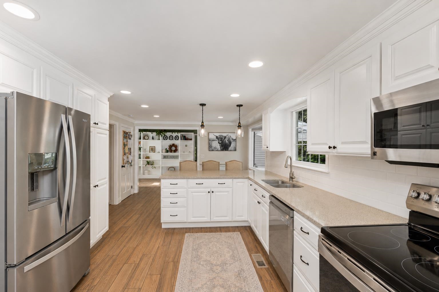 53 Sullivan Rd, Hudson, NH 03051-3963