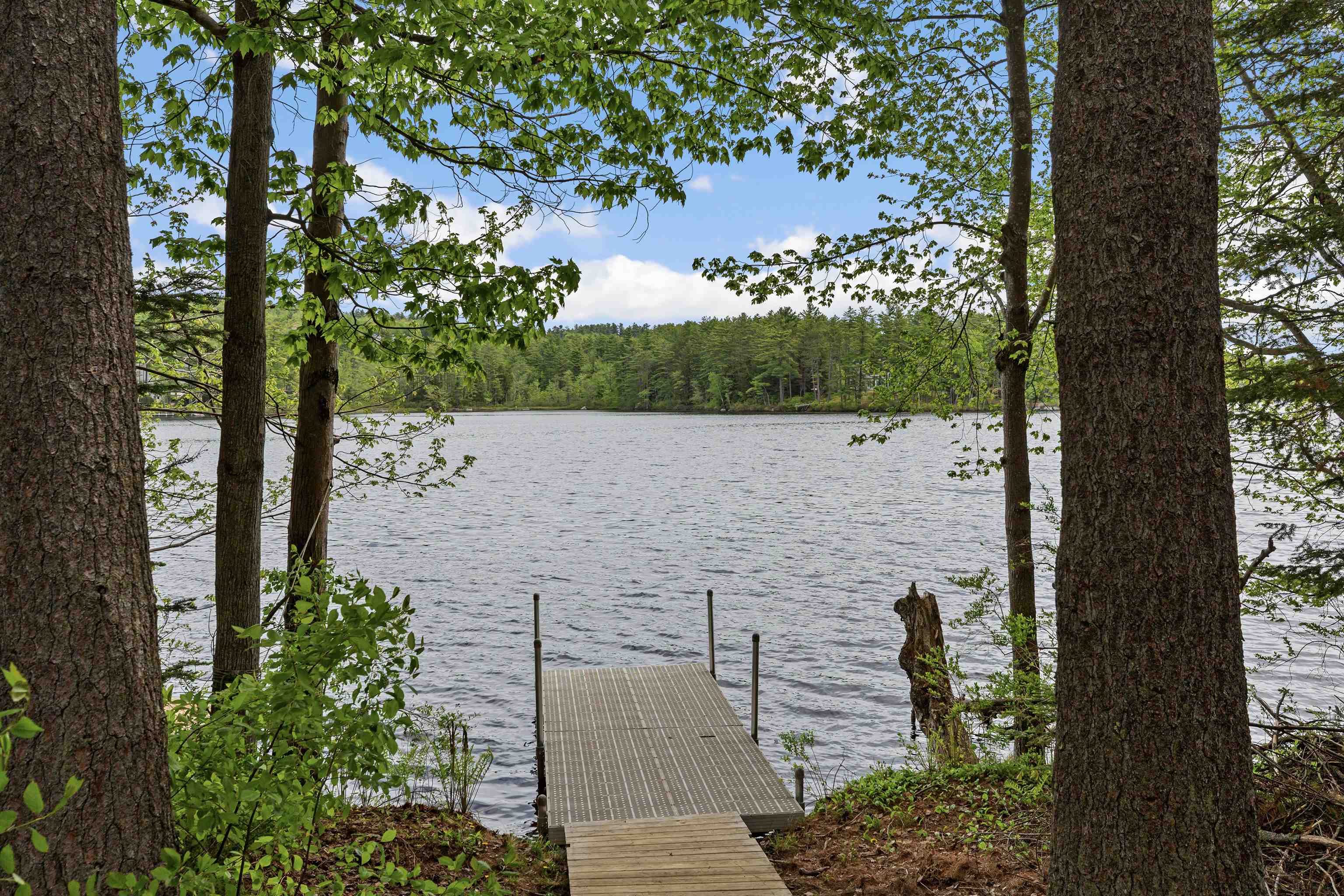 217 Forest Acres Rd, New London, NH 03257