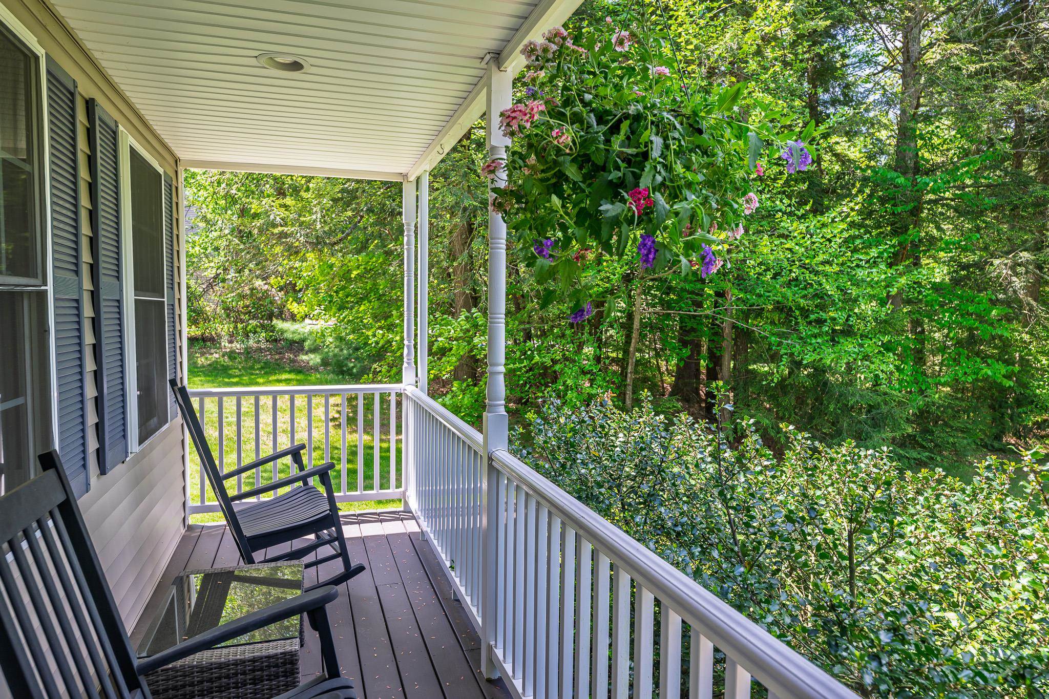 136 Annand Dr, Milford, NH 03055