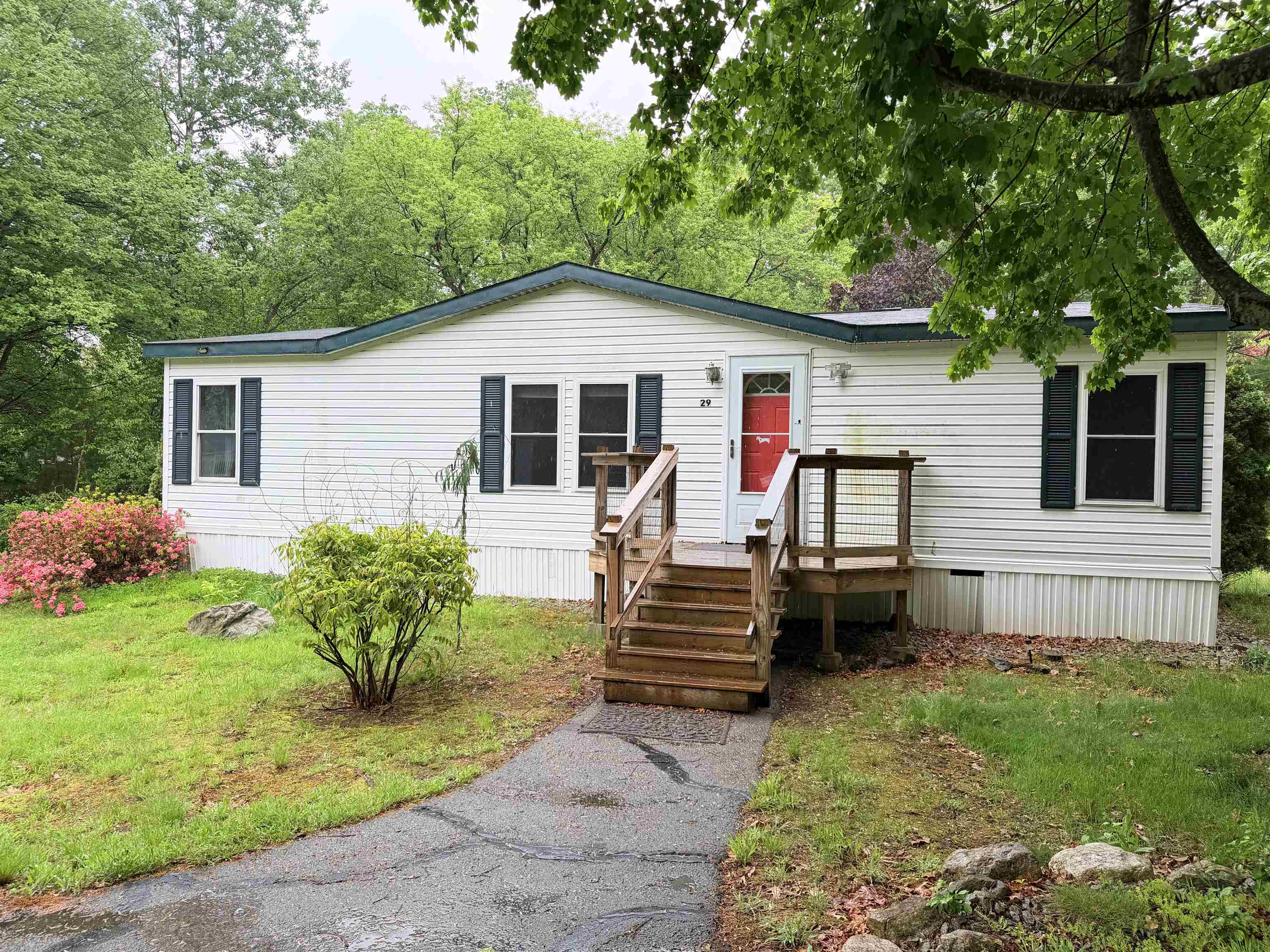 97 Fordway Extension, Derry, NH 03038