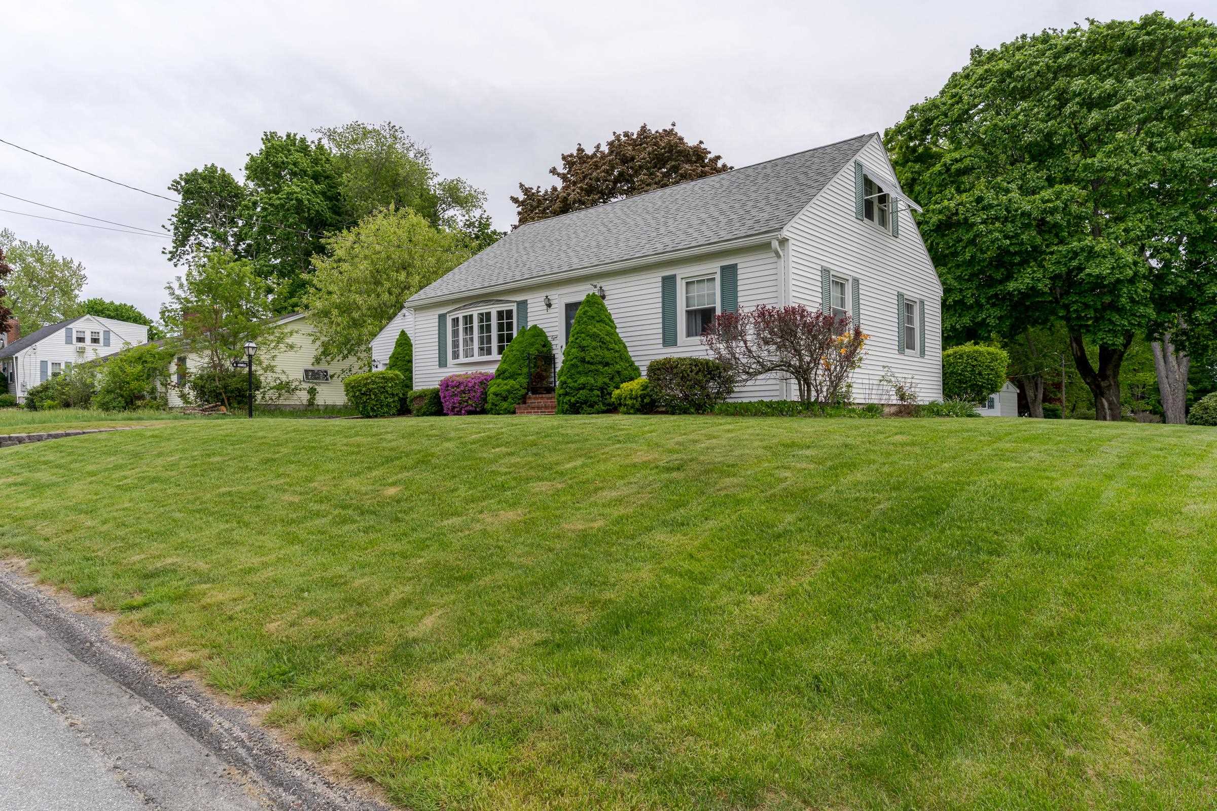Homes for sale in Dover, NH | 8 Lowell Ave, Dover, NH 03820 | MLS# 5090838
