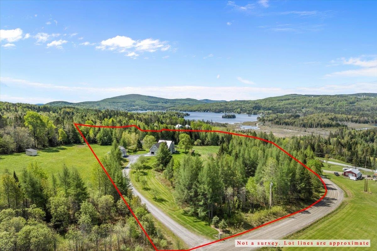 Level acreage, private setting
