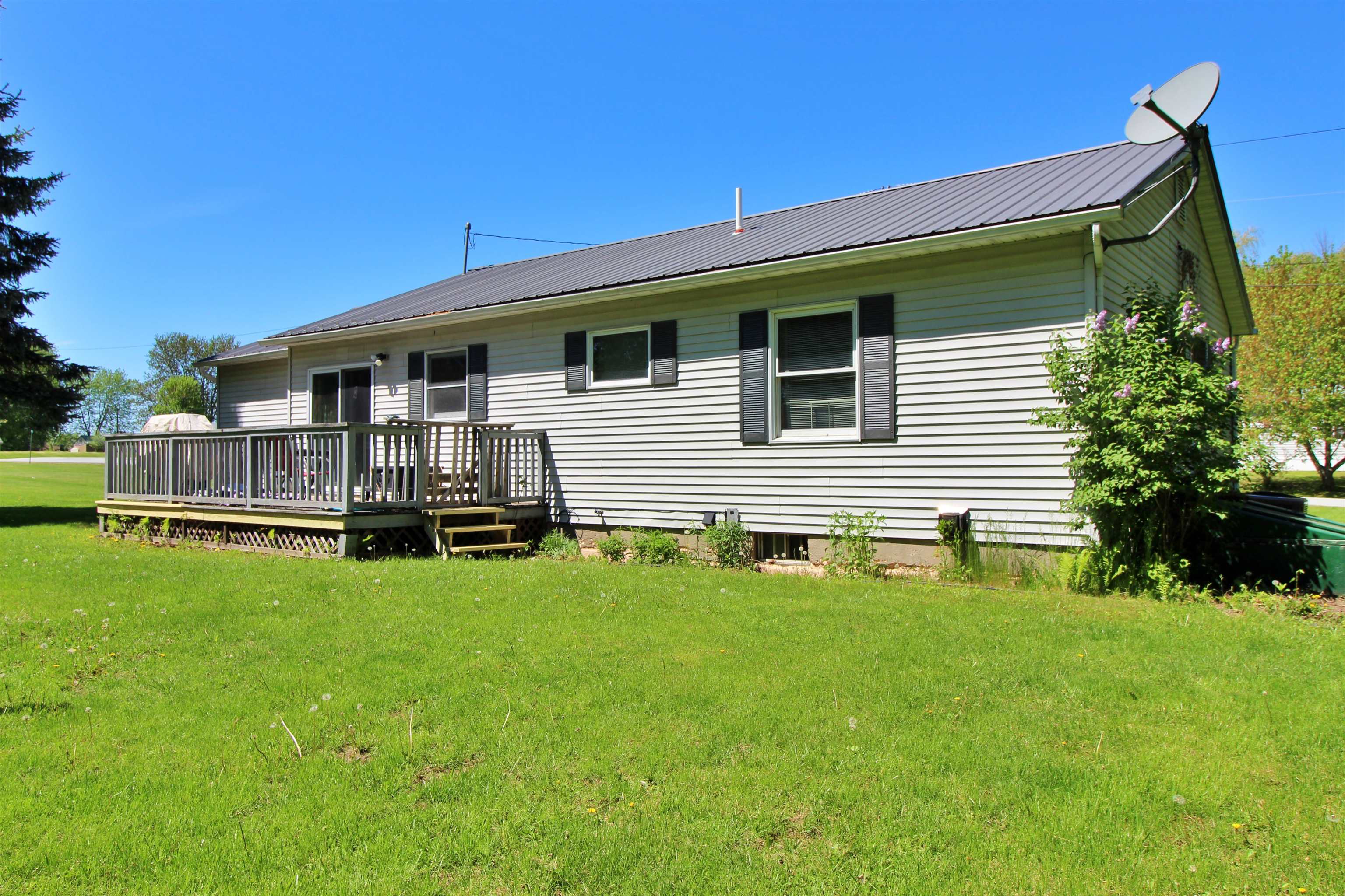Homes for sale in Alburgh, VT | 50 Wood Ln, Alburgh, VT 05440 | MLS# 5090985