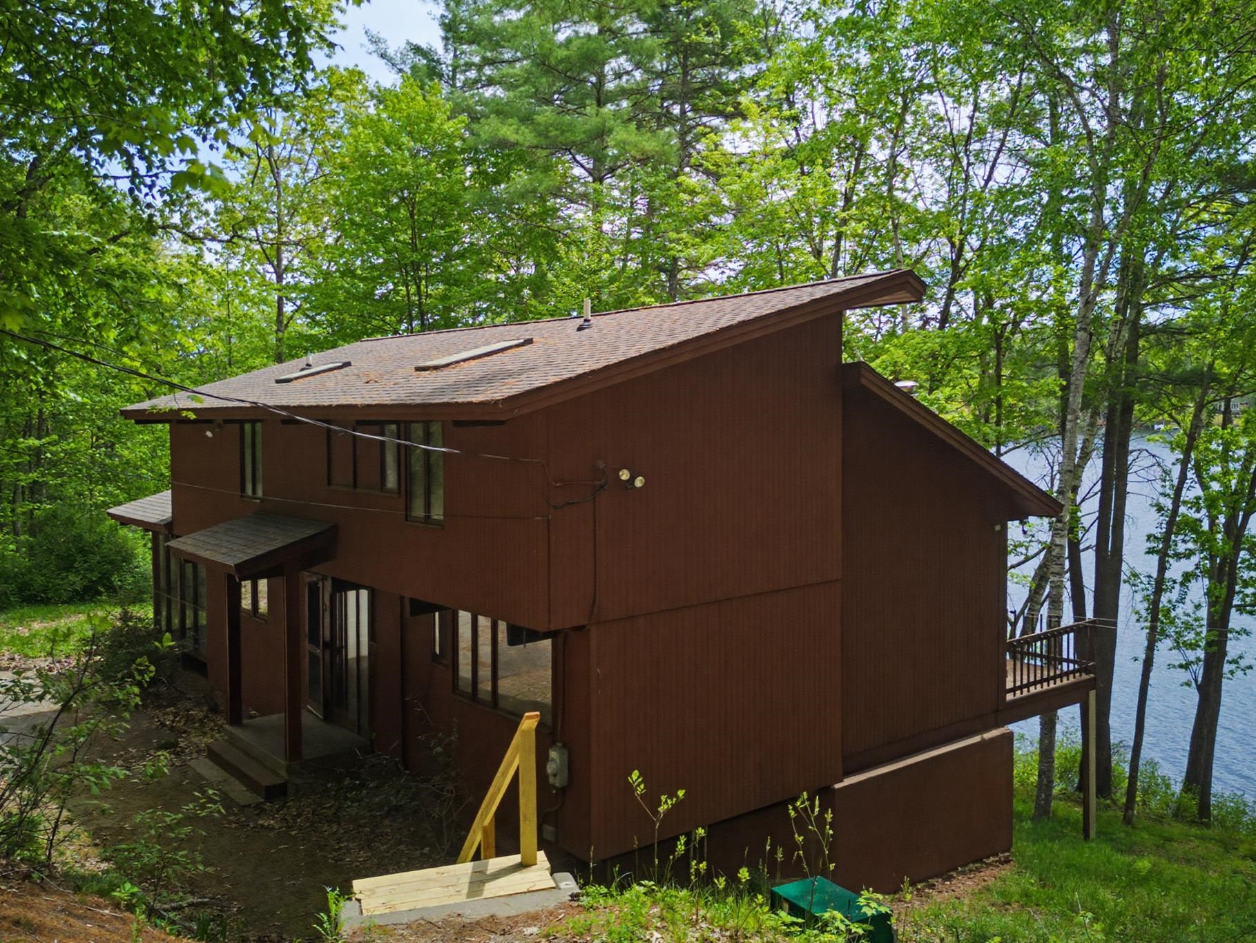18 Treehouse Way, Barrington, NH 03825