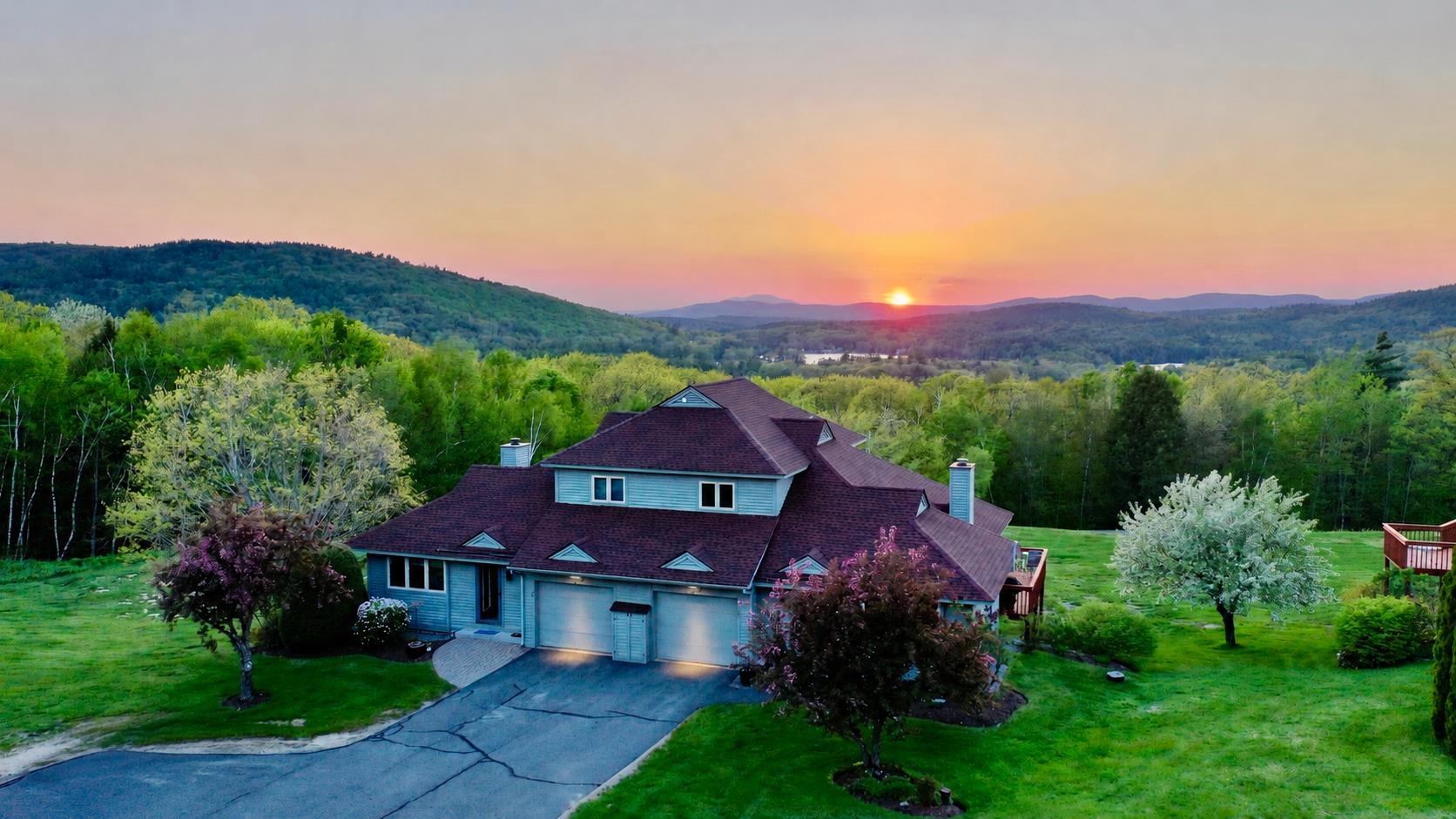 19 North Peak Village Rd, Newbury, NH 03255