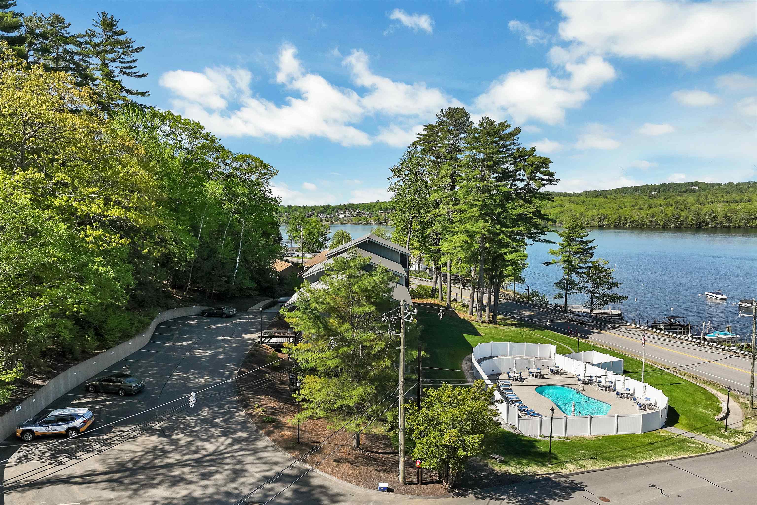 883 Weirs Blvd, Laconia, NH 03246