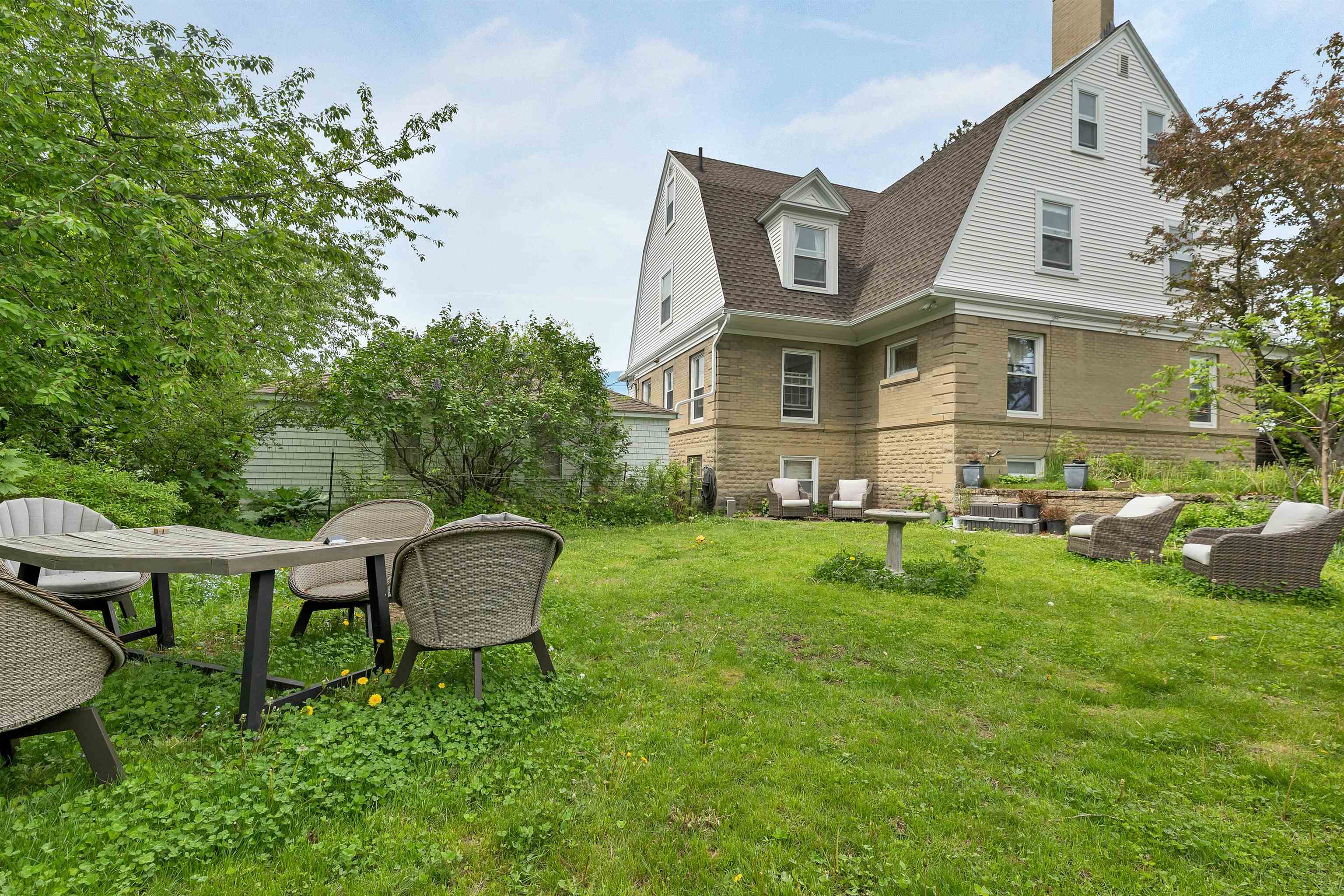 14 Whipple Ave, Laconia, NH 03246