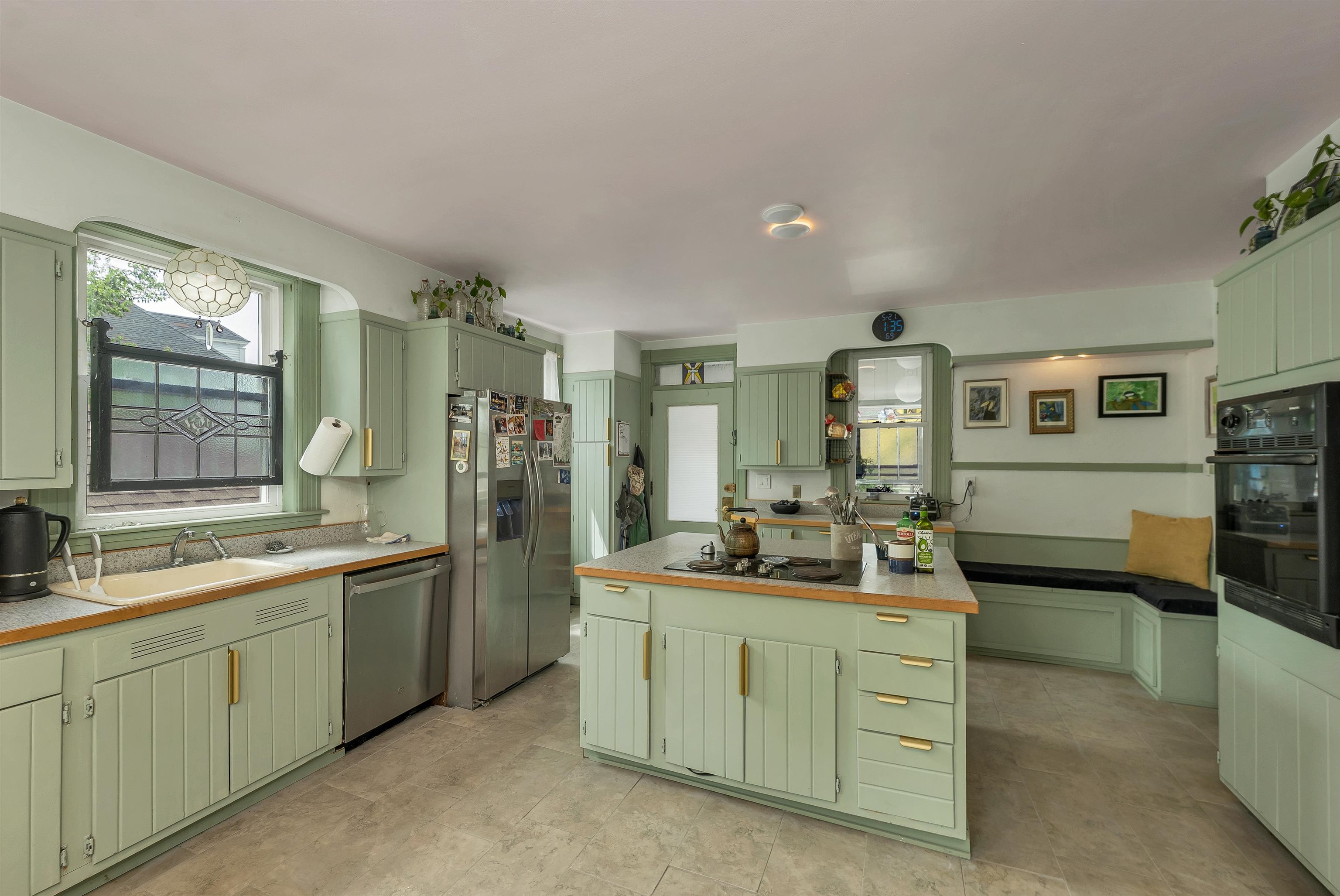 14 Whipple Ave, Laconia, NH 03246