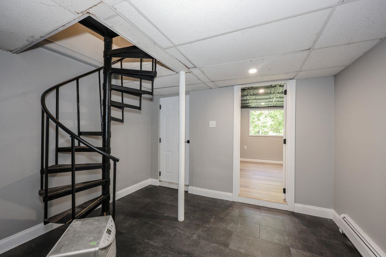45 Lane Rd, Raymond, NH 03077
