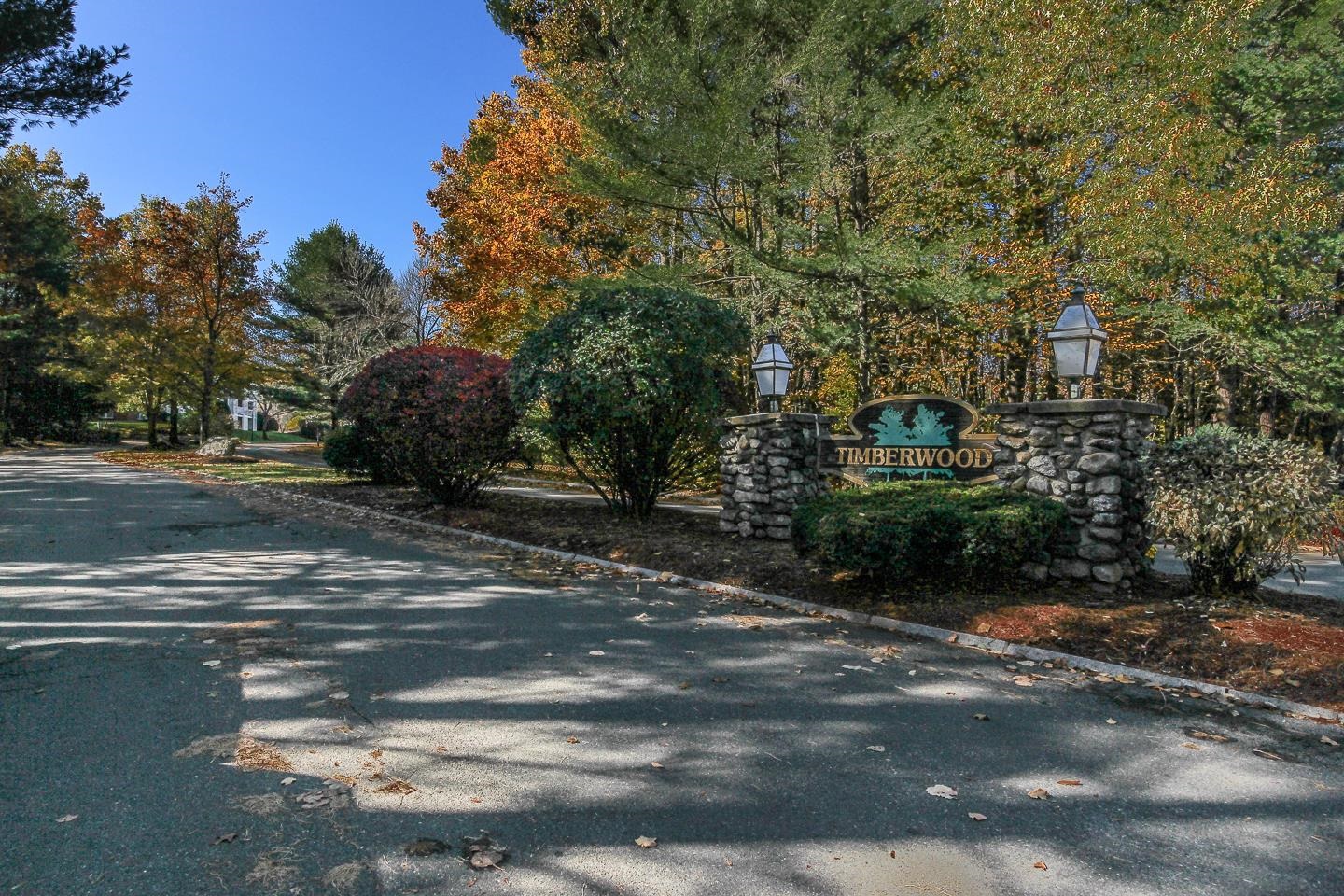 3 Timberwood Dr, Goffstown, NH 03045