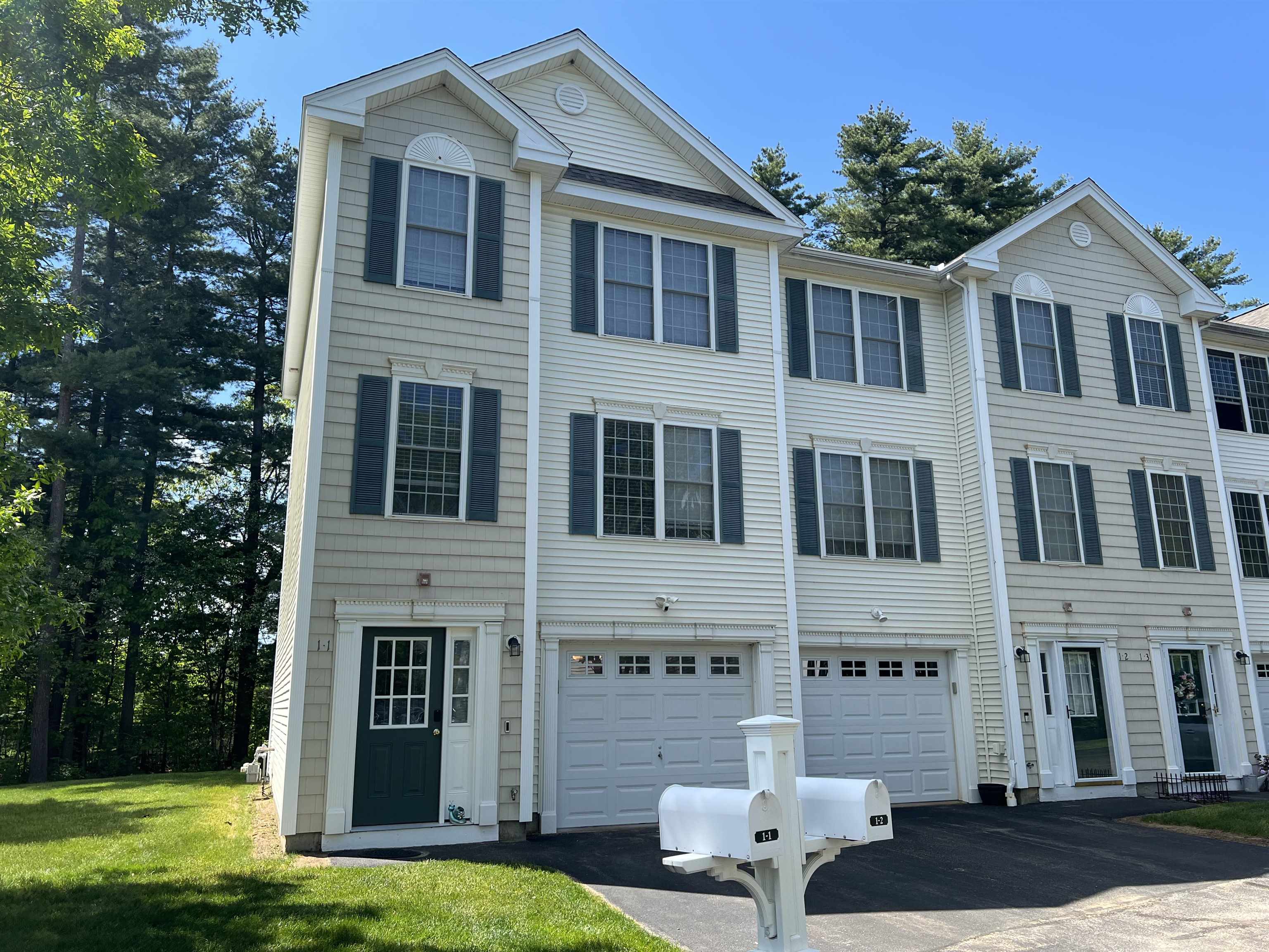 1 Peach St, Concord, NH 03301