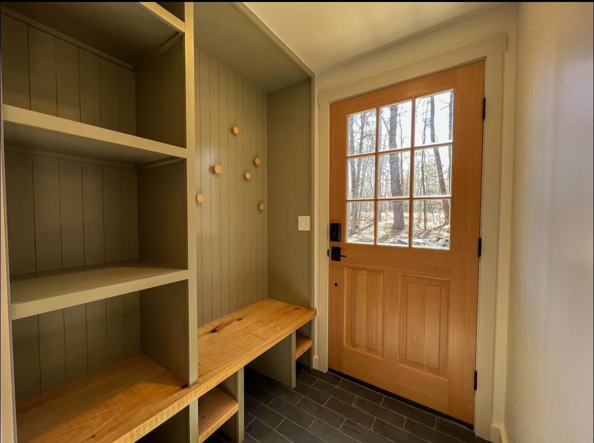 15 Abenaki Ave, Conway, NH 03813