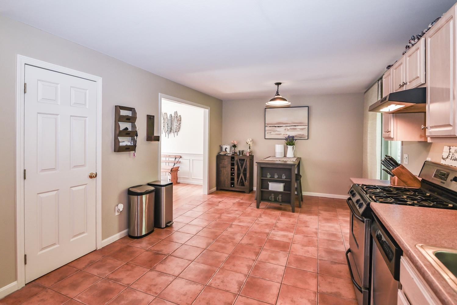 262 Whittington St, Manchester, NH 03104