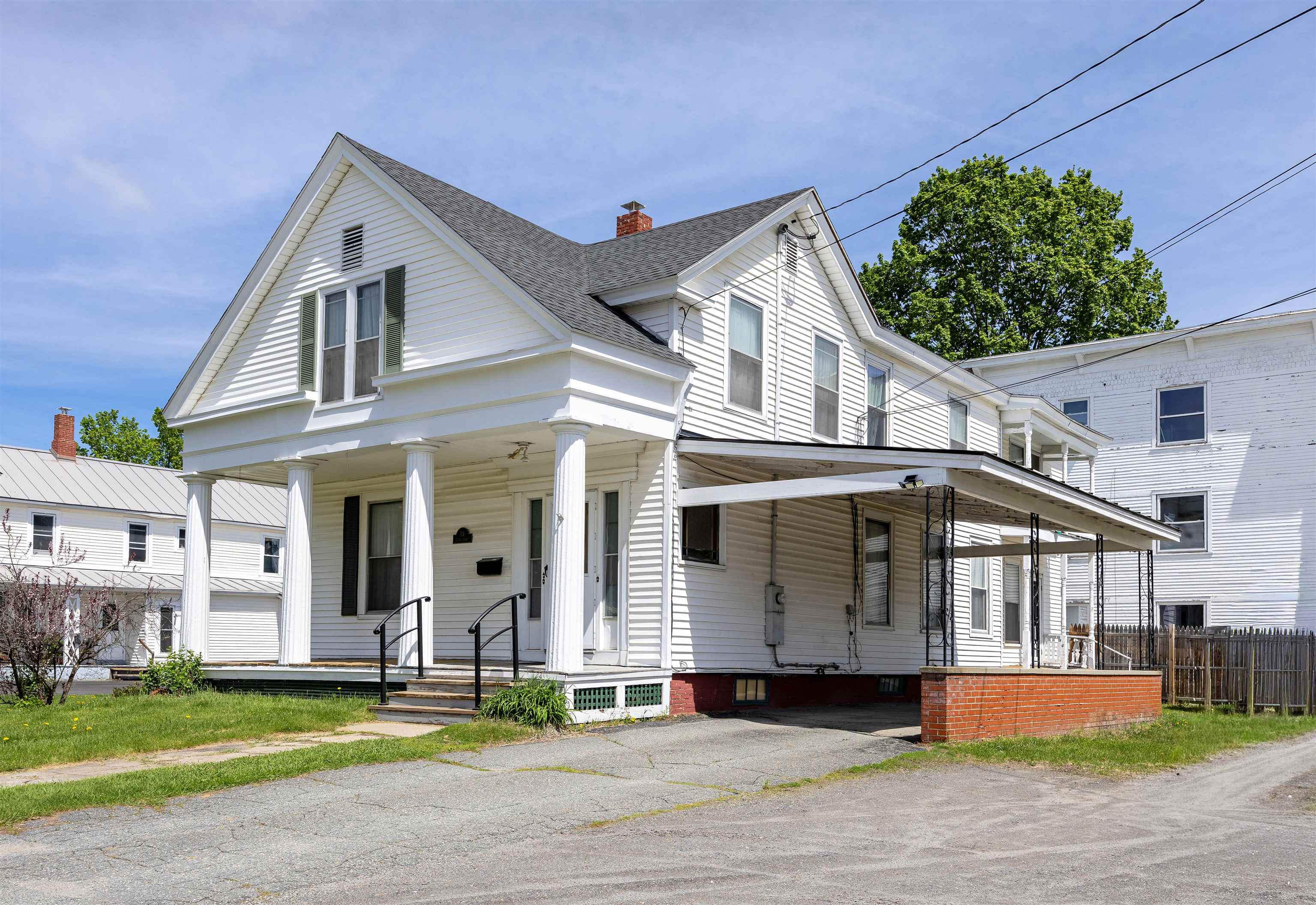 Photo 3 of Single family home for sale at 114 Church St, Saint Johnsbury, VT 05819 | MLS# 5091057 | Listing updated on 2026-09-15