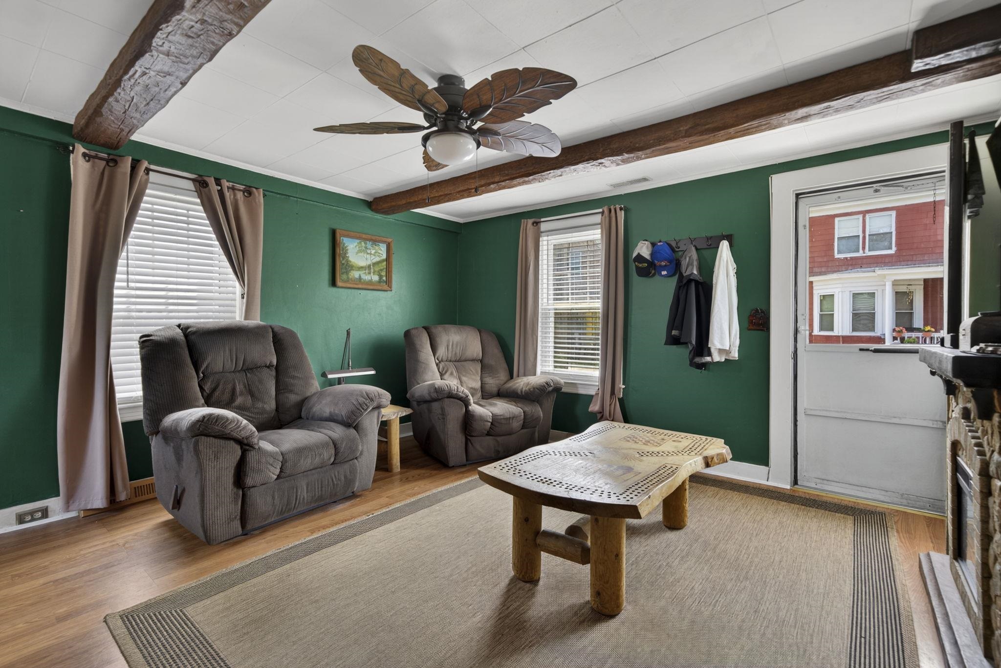 134 Ash St, Nashua, NH 03060
