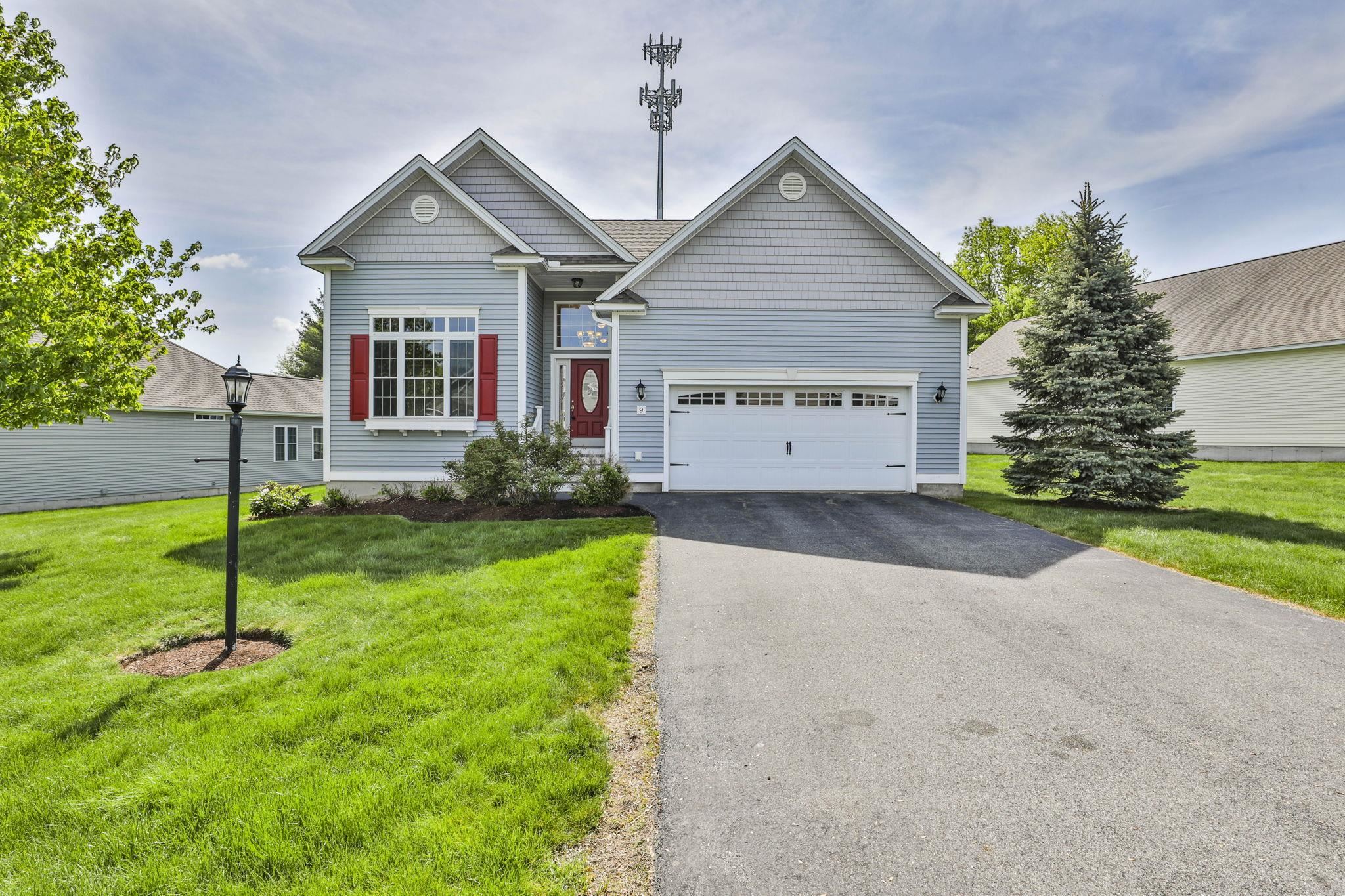 9 Black Forest Cir, Londonderry, NH 03053