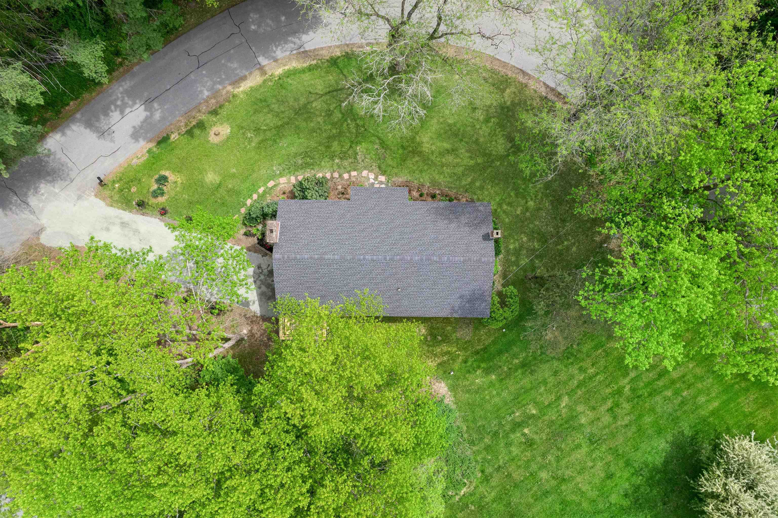 5 Granger Cir, Hanover, NH 03755