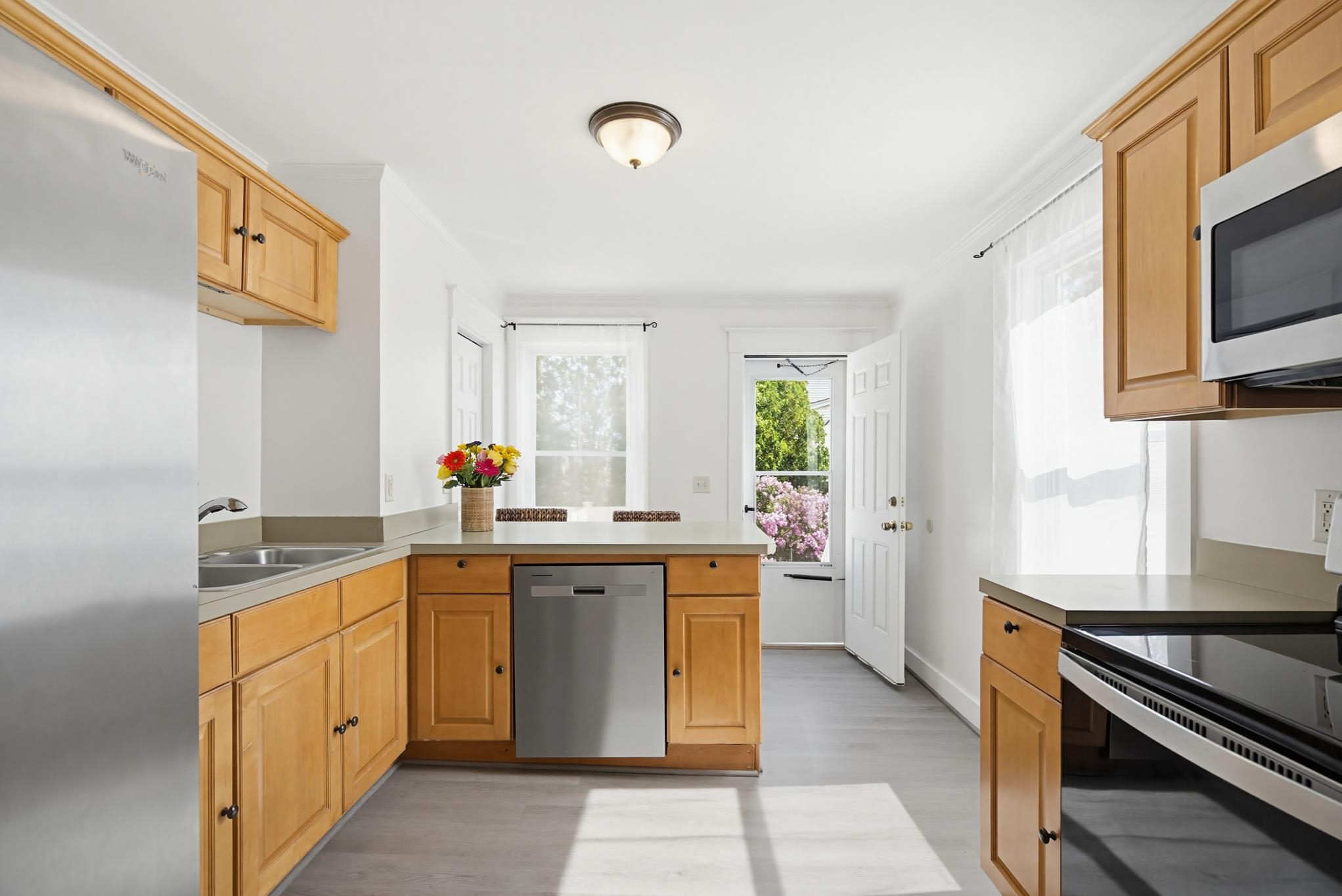 30 South Pine St, Dover, NH 03820