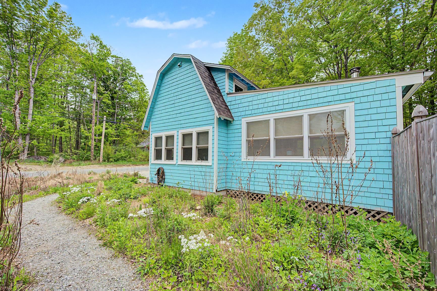 46 Wilmot Center Rd, New London, NH 03257