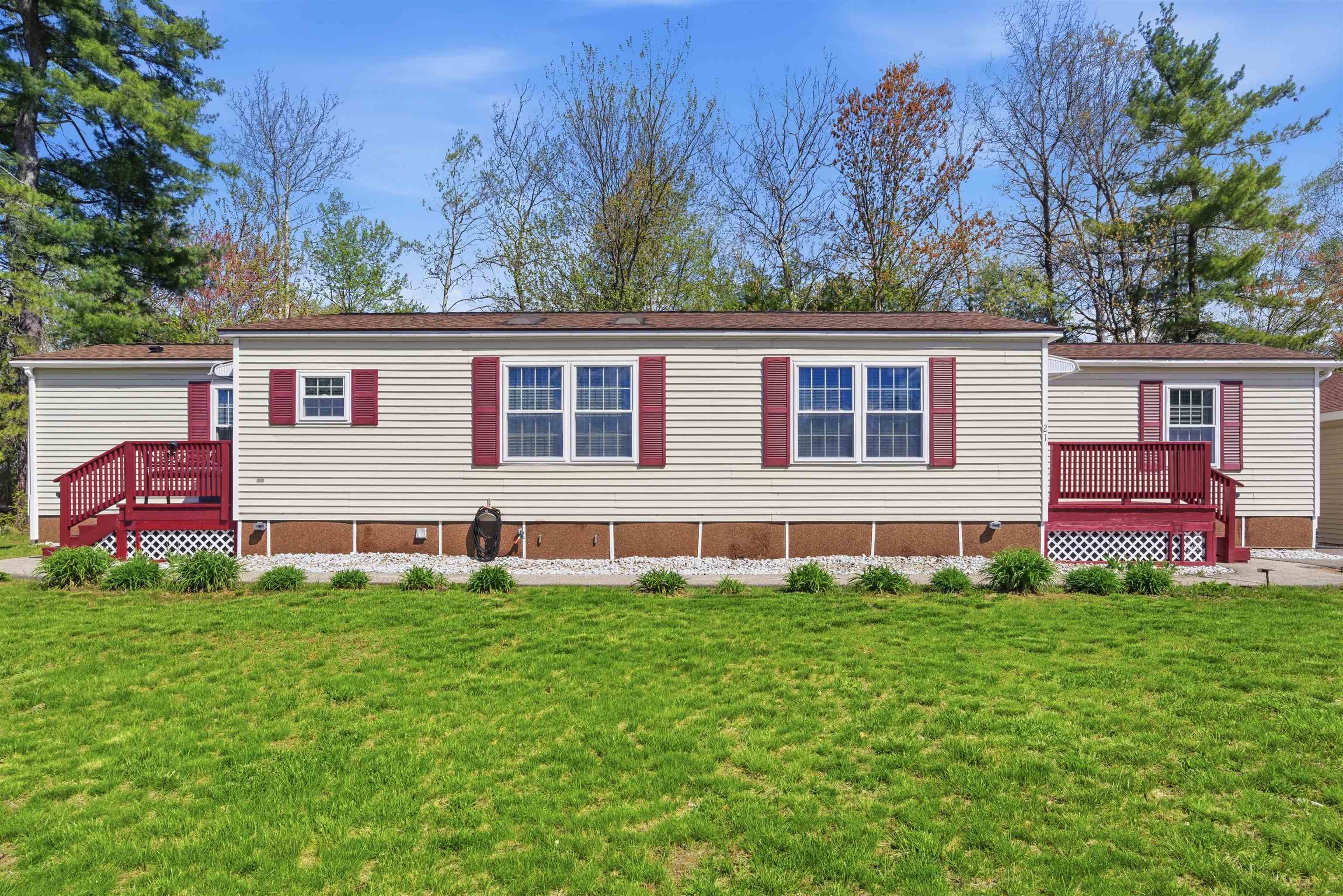 21 Lilac Ct, Raymond, NH 03077