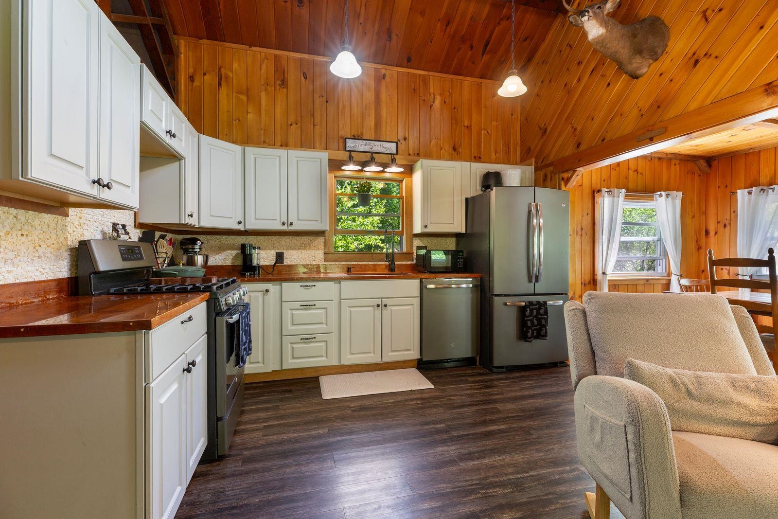 288 Woodward Rd, Haverhill, NH 03774