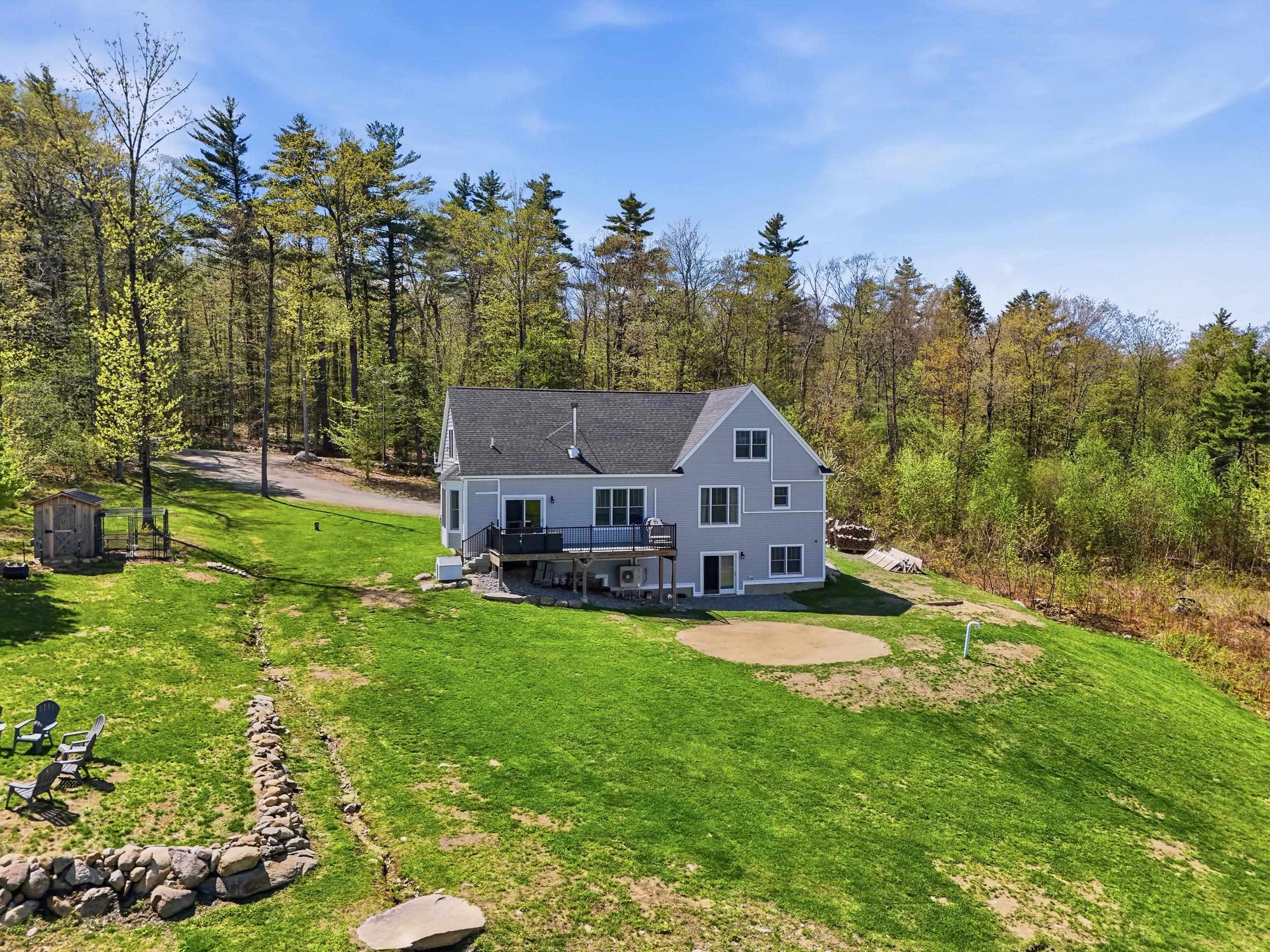 98 Duggin Rd, Wilton, NH 03086