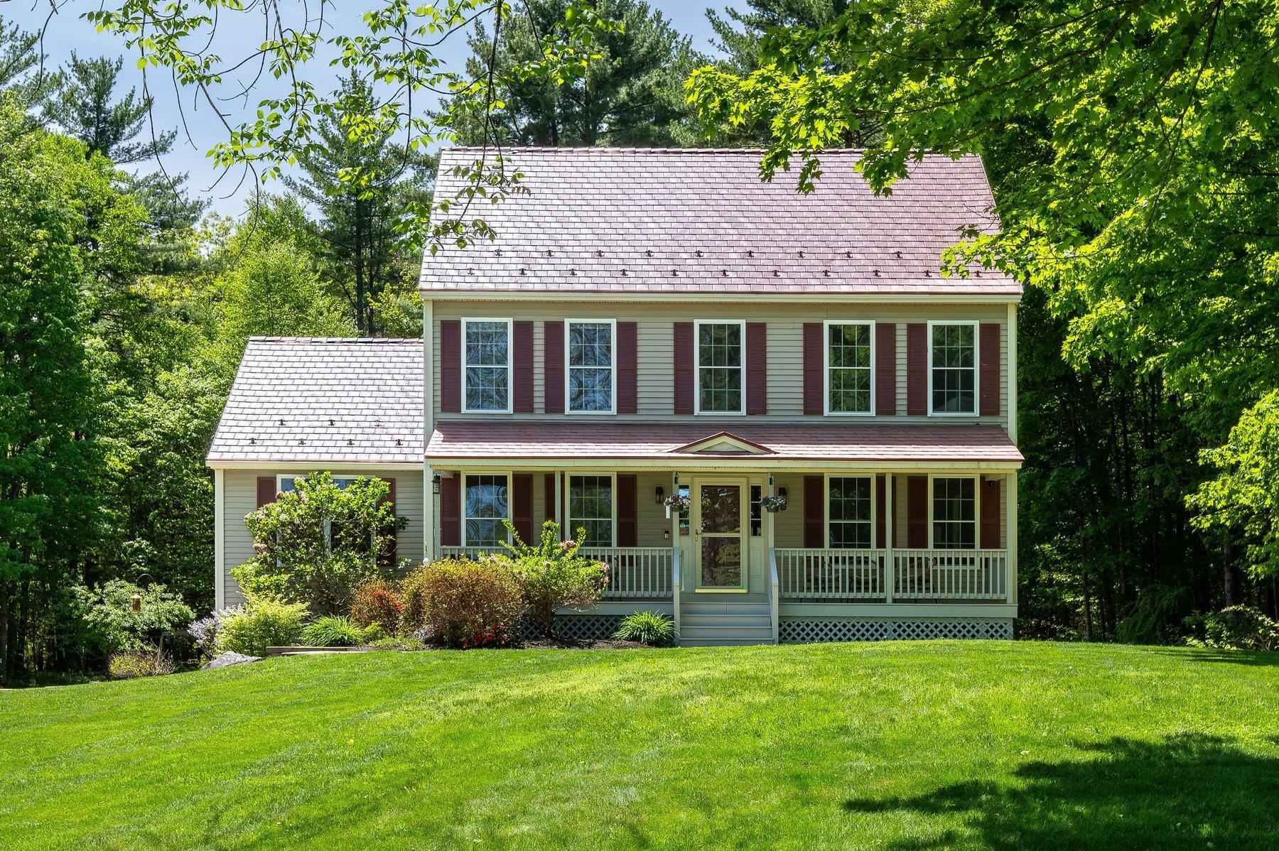 137 Ash Swamp Rd, Newmarket, NH 03857