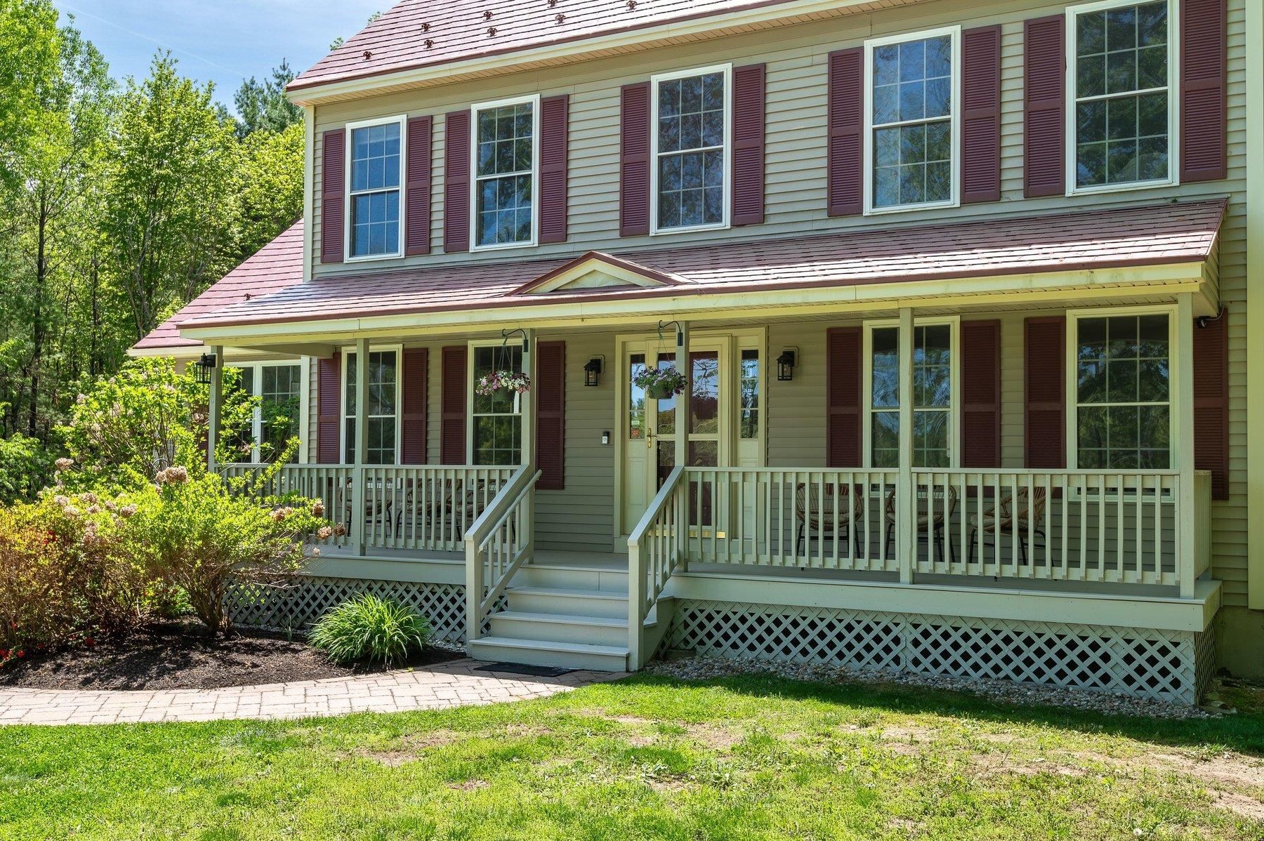137 Ash Swamp Rd, Newmarket, NH 03857