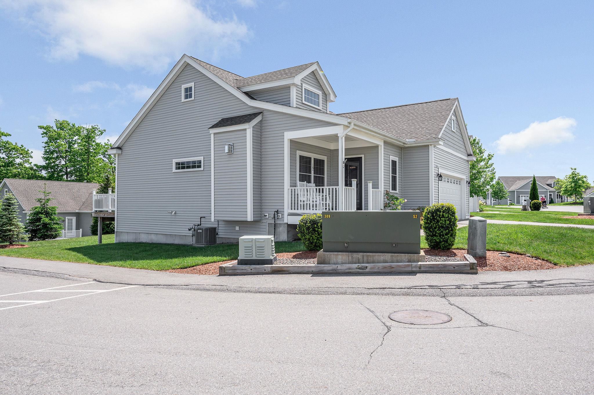 12 Dunstable Cir, Merrimack, NH 03054
