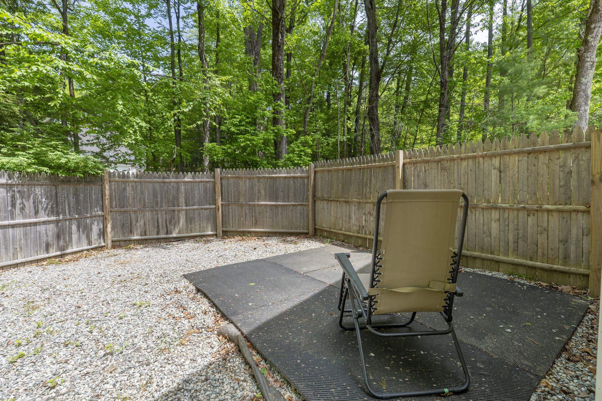 10 Mountain Rd, Brookline, NH 03033