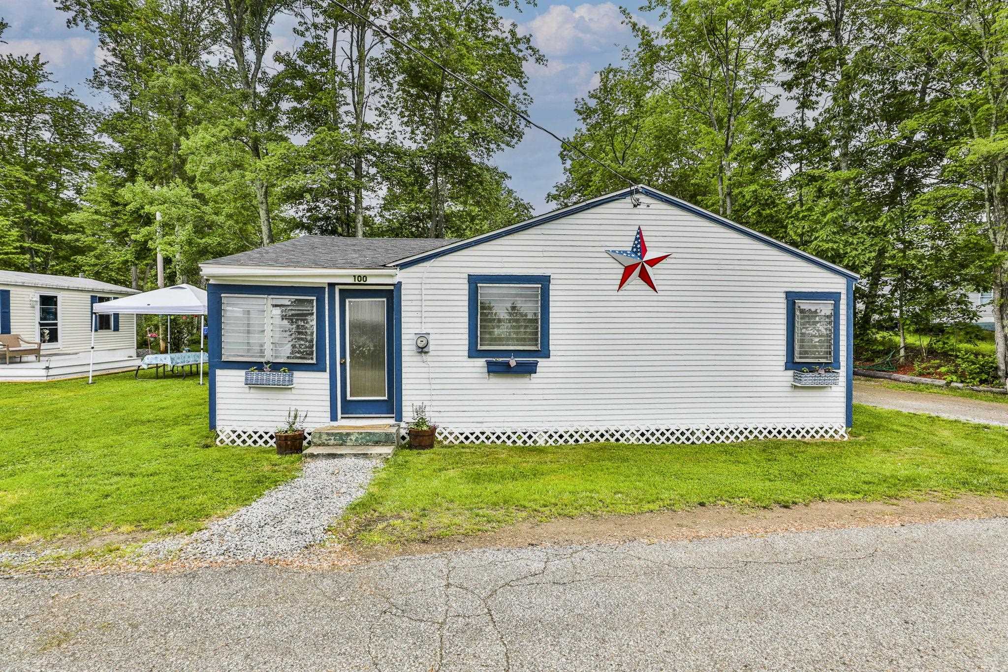 100-102 Tucker Shore Rd, Belmont, NH 03220