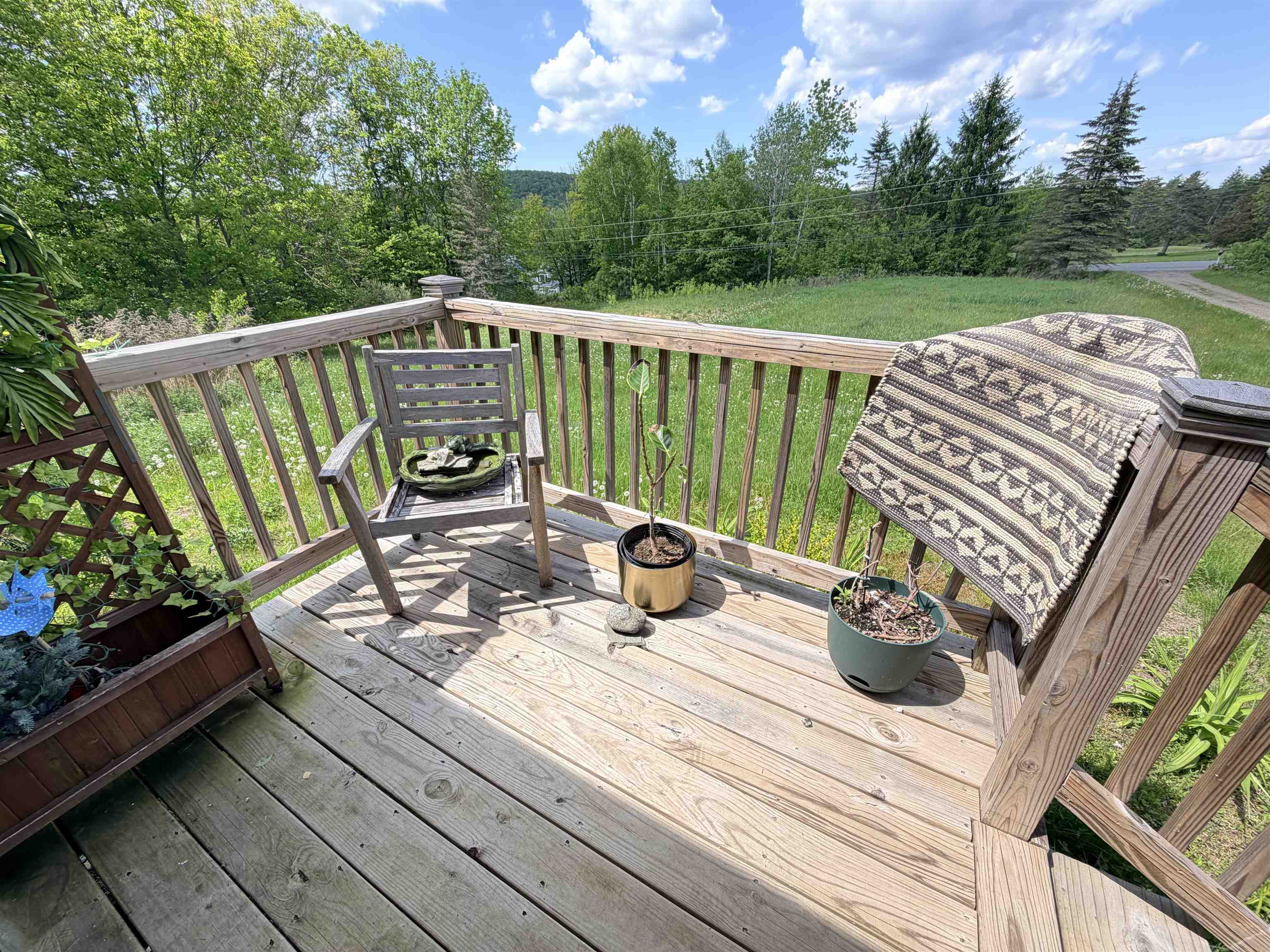 378 Holden Hill Rd, Langdon, NH 03602