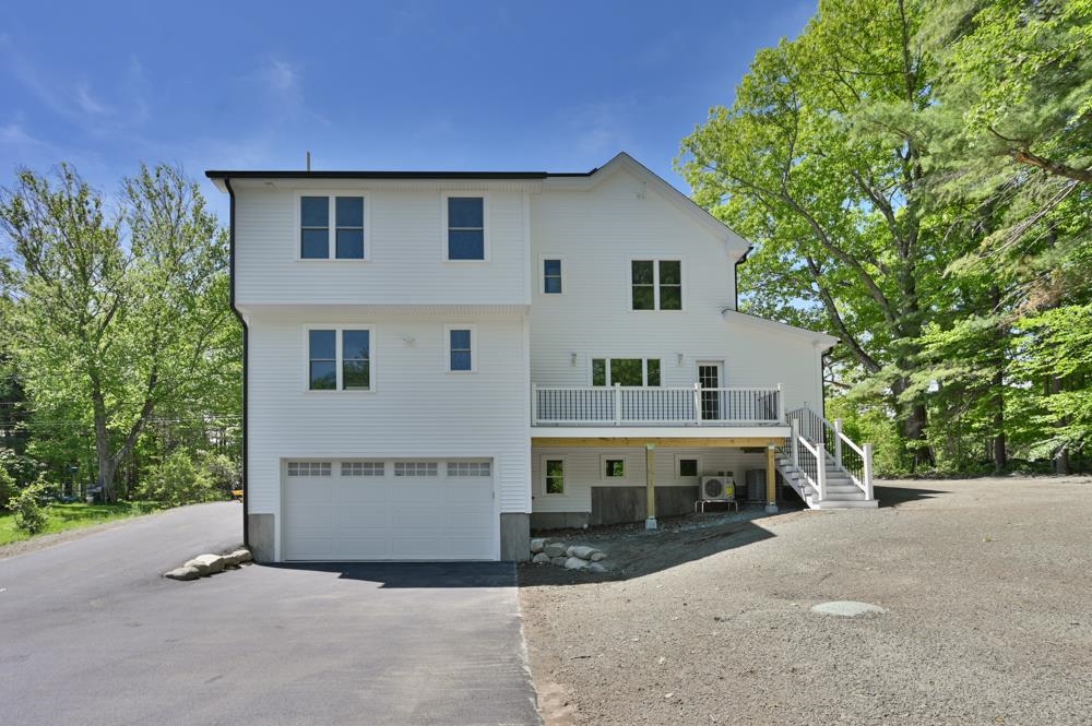 113 South Rd, Kensington, NH 03833