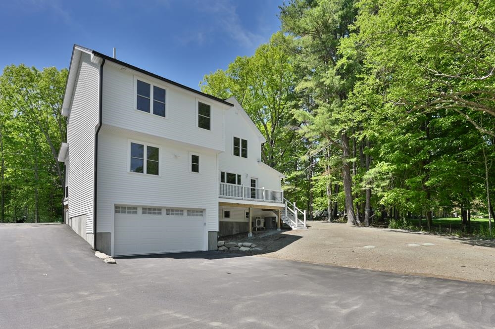 113 South Rd, Kensington, NH 03833