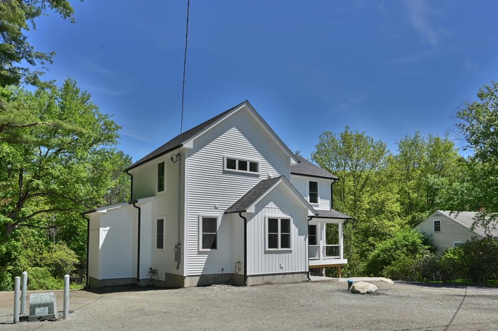 113 South Rd, Kensington, NH 03833