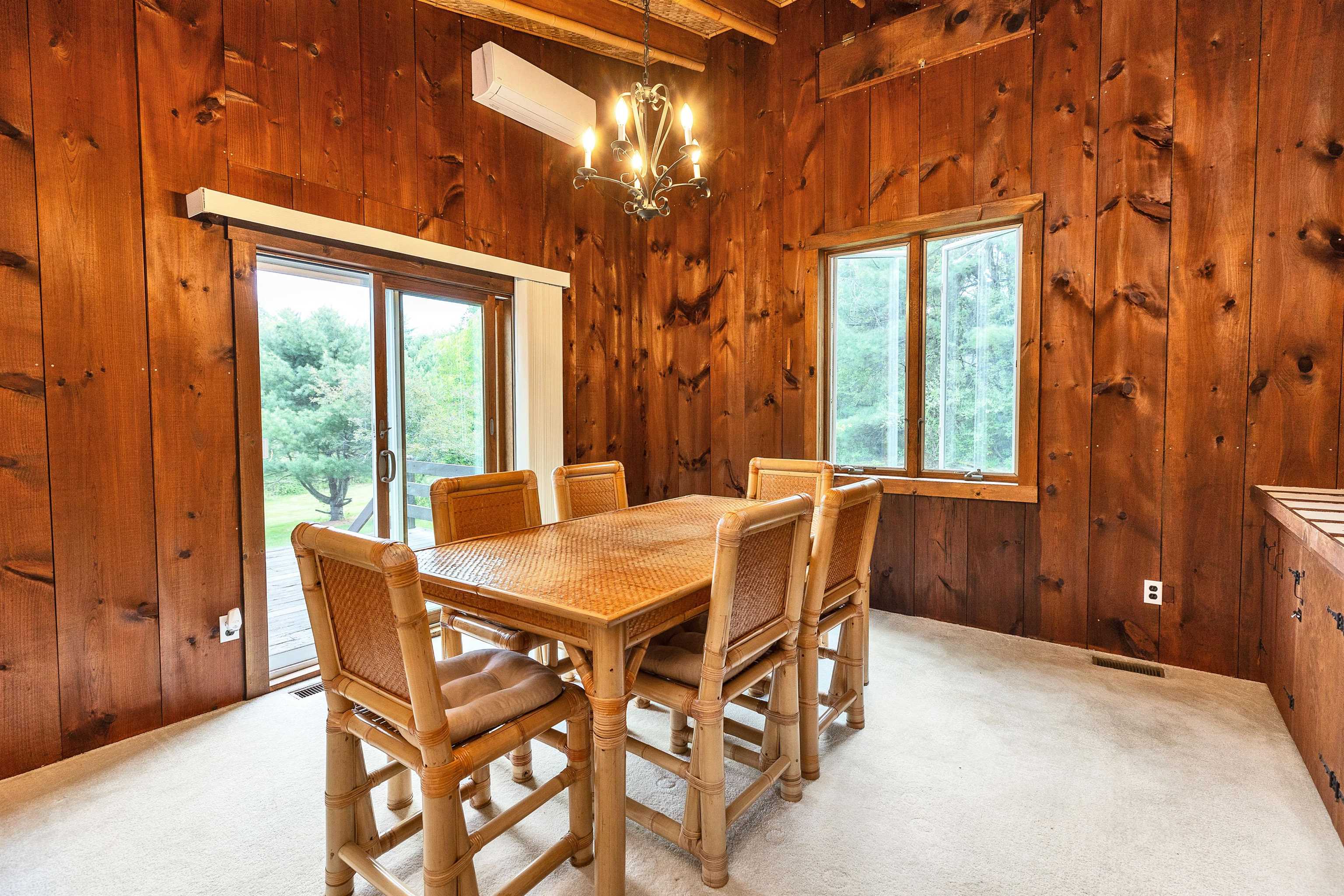 277 Old Street Rd, Peterborough, NH 03458
