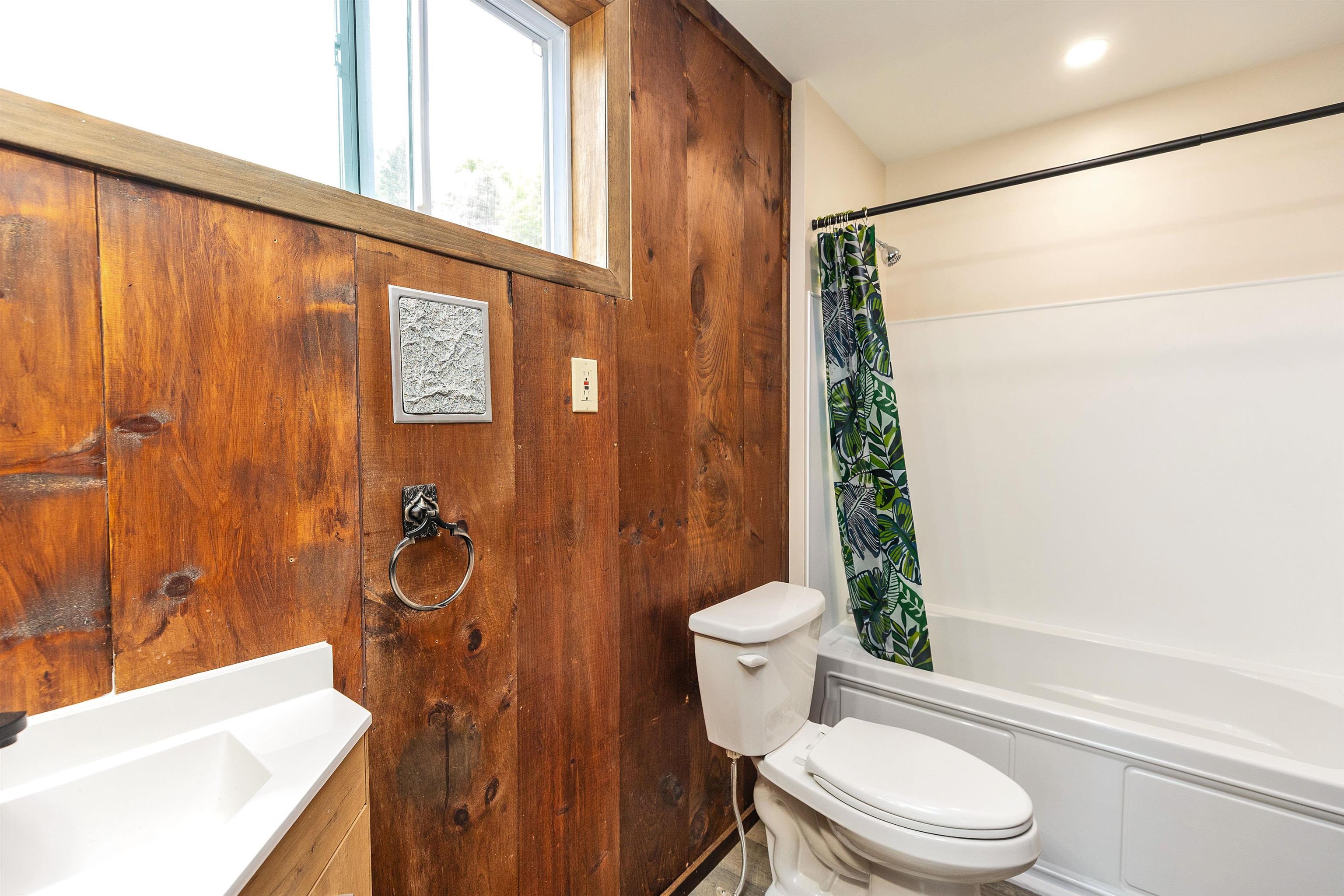 277 Old Street Rd, Peterborough, NH 03458