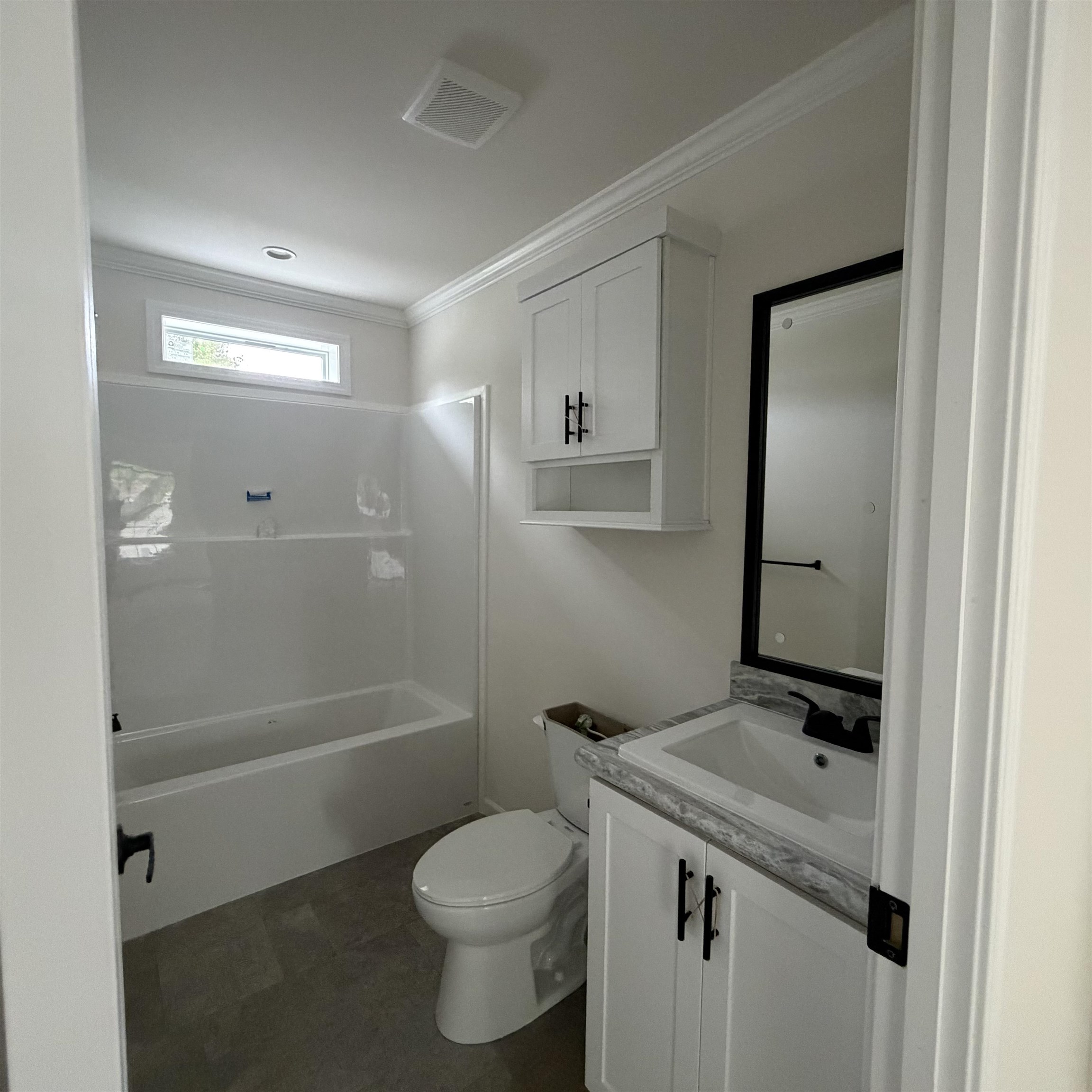 19 West Ln, Rochester, NH 03867