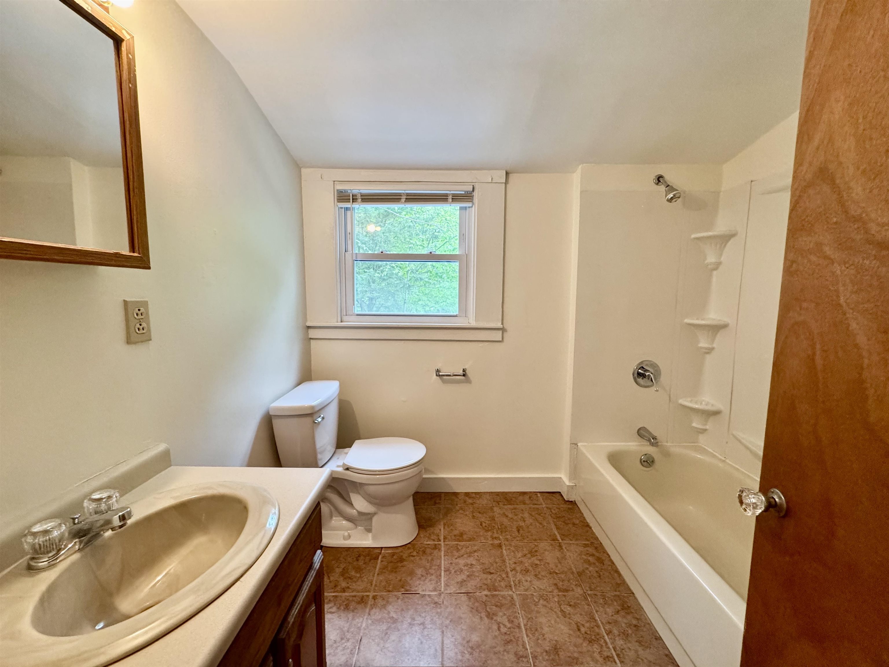328 N Main St, Lebanon, NH 03784