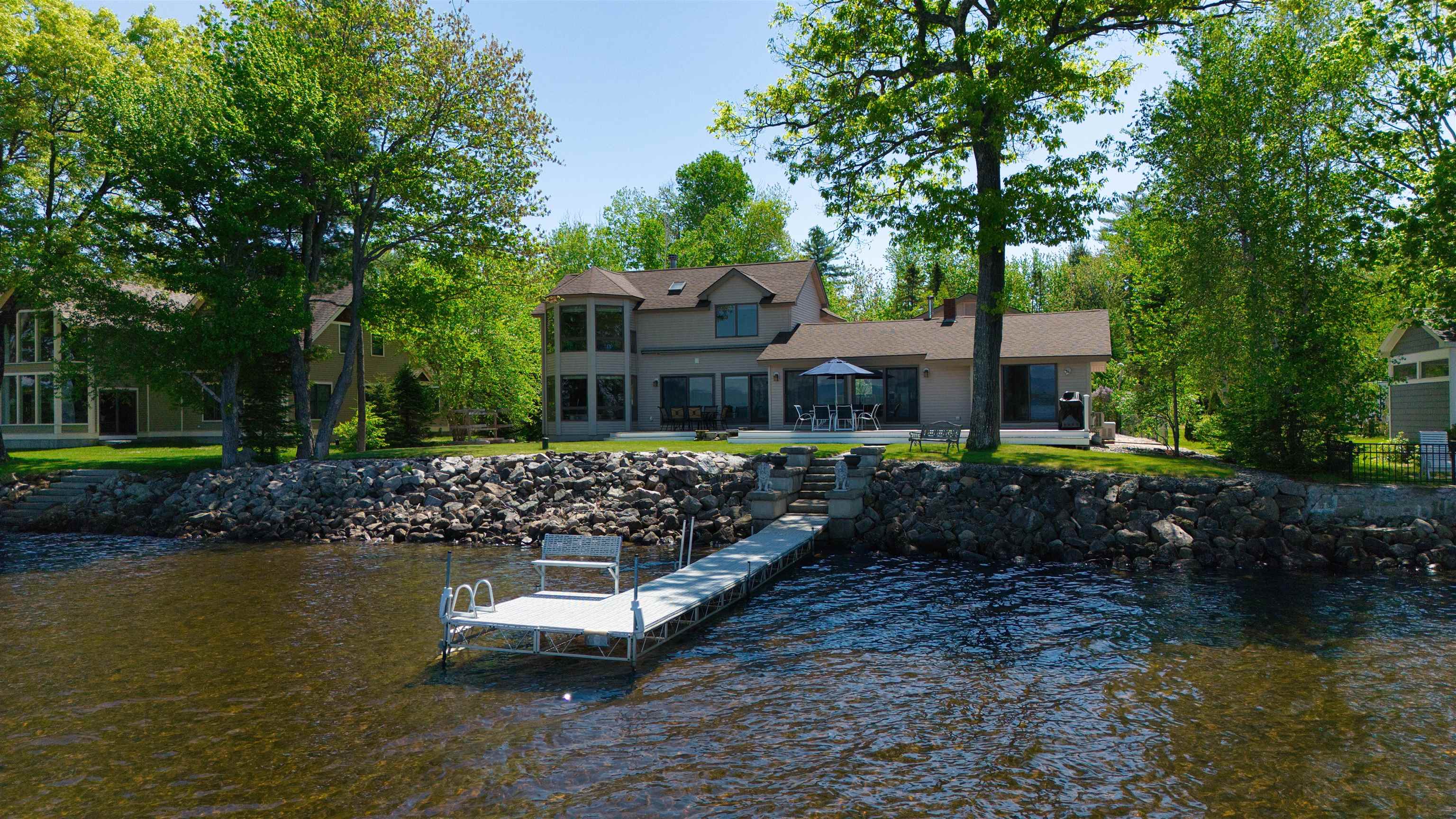 44 Long Sands Rd, Ossipee, NH 03814