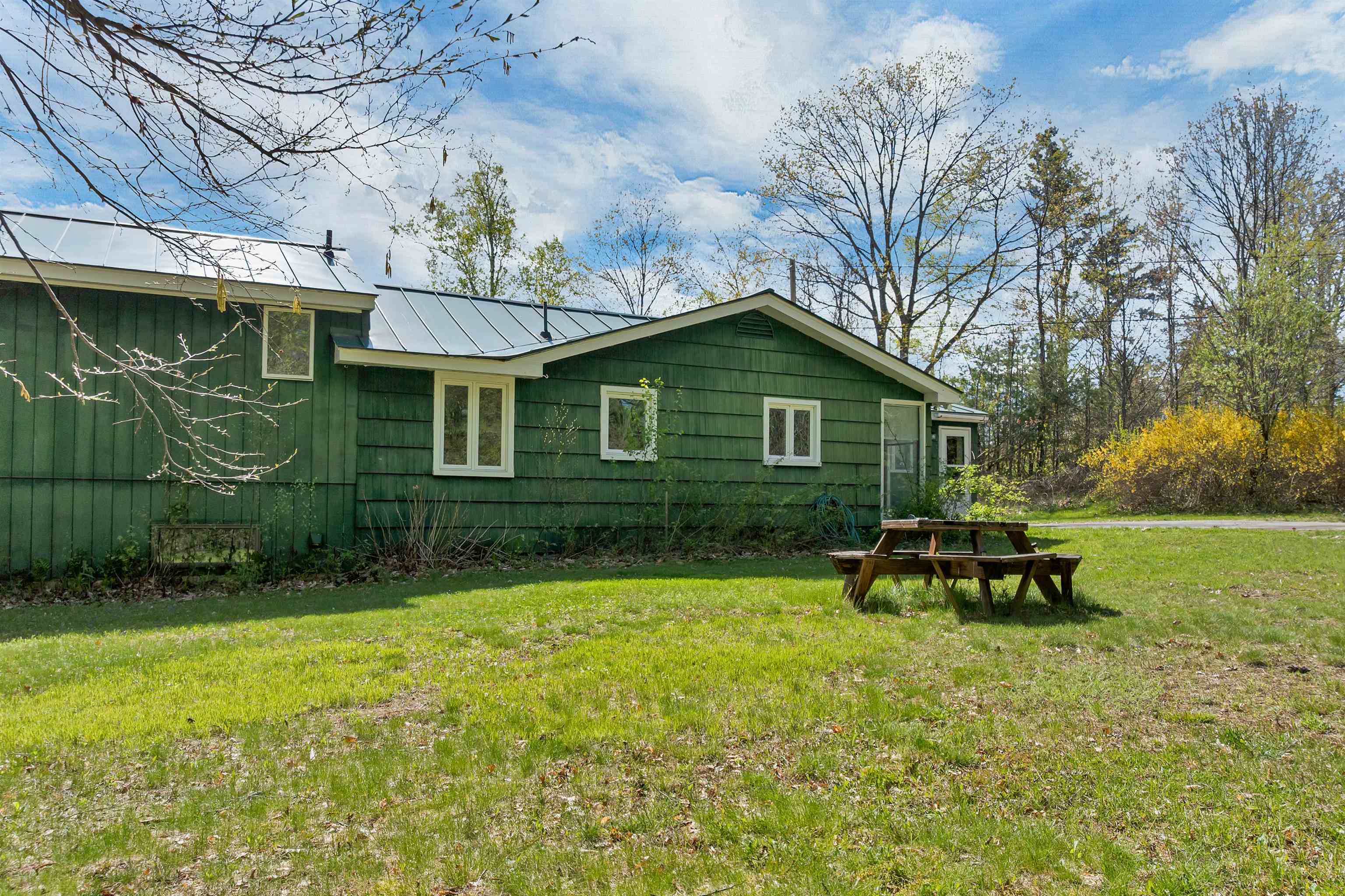 37 Bowman Rd, Alton, NH 03809
