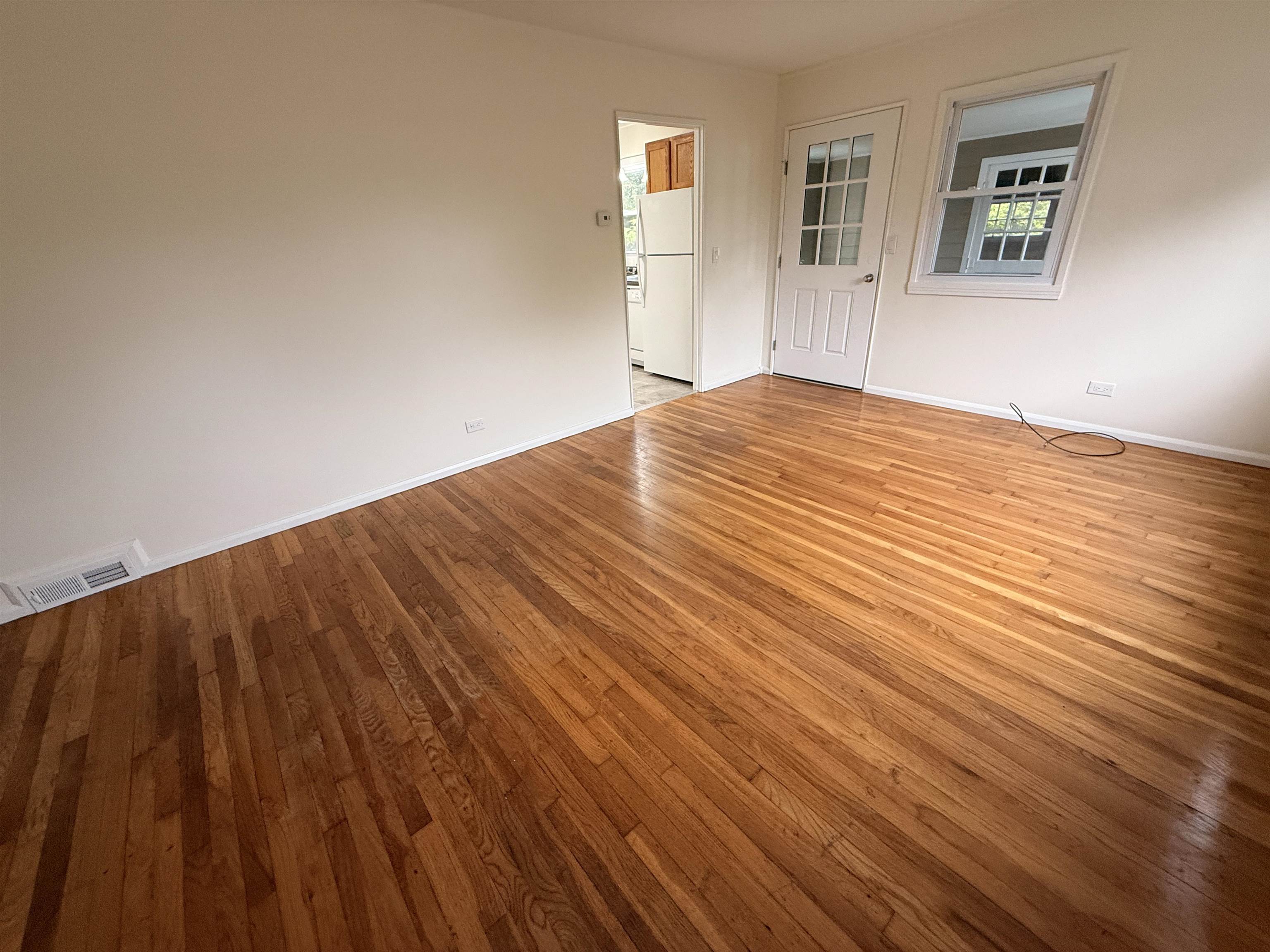 15 Woodbury Lane